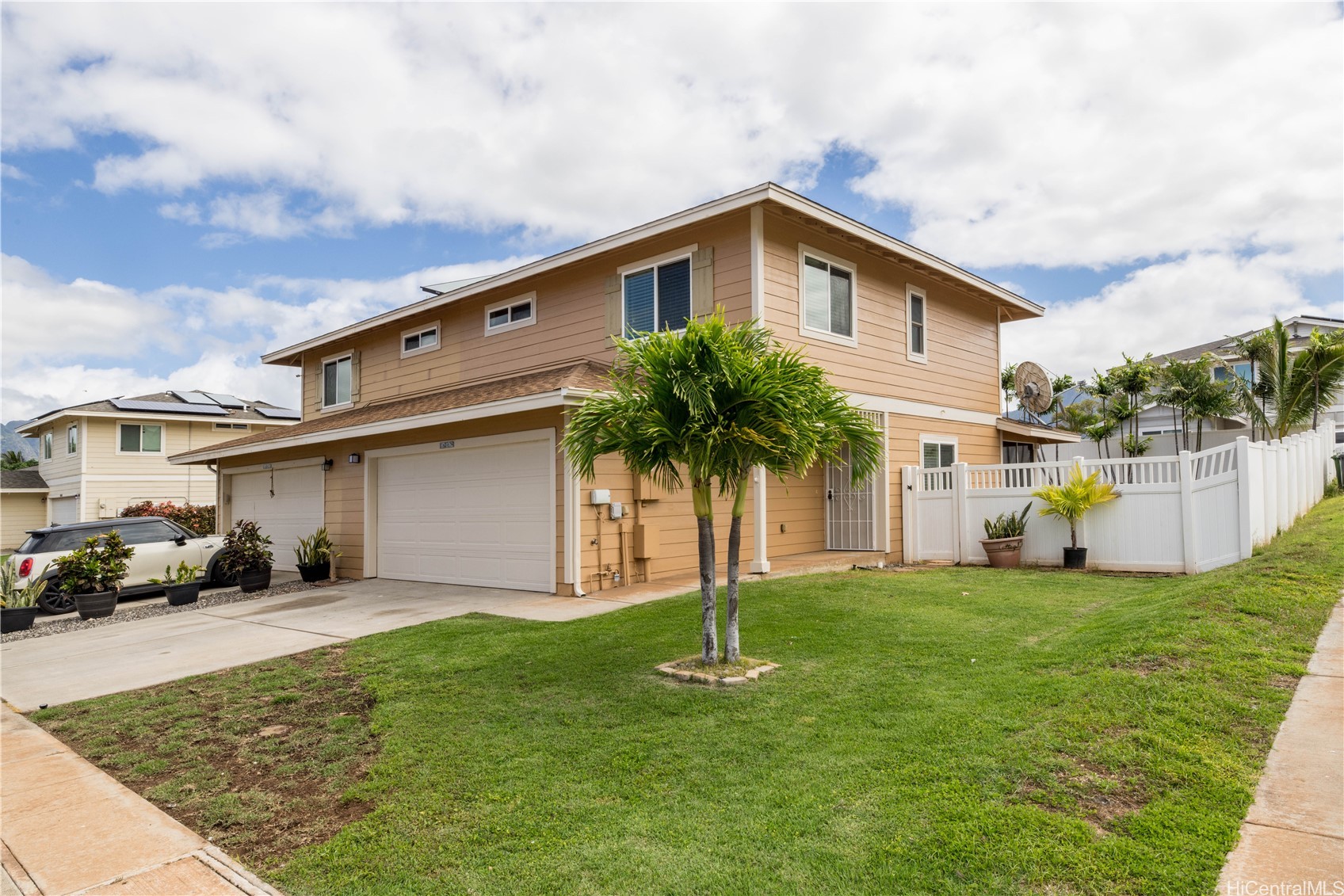 87-1762 Mokila Street