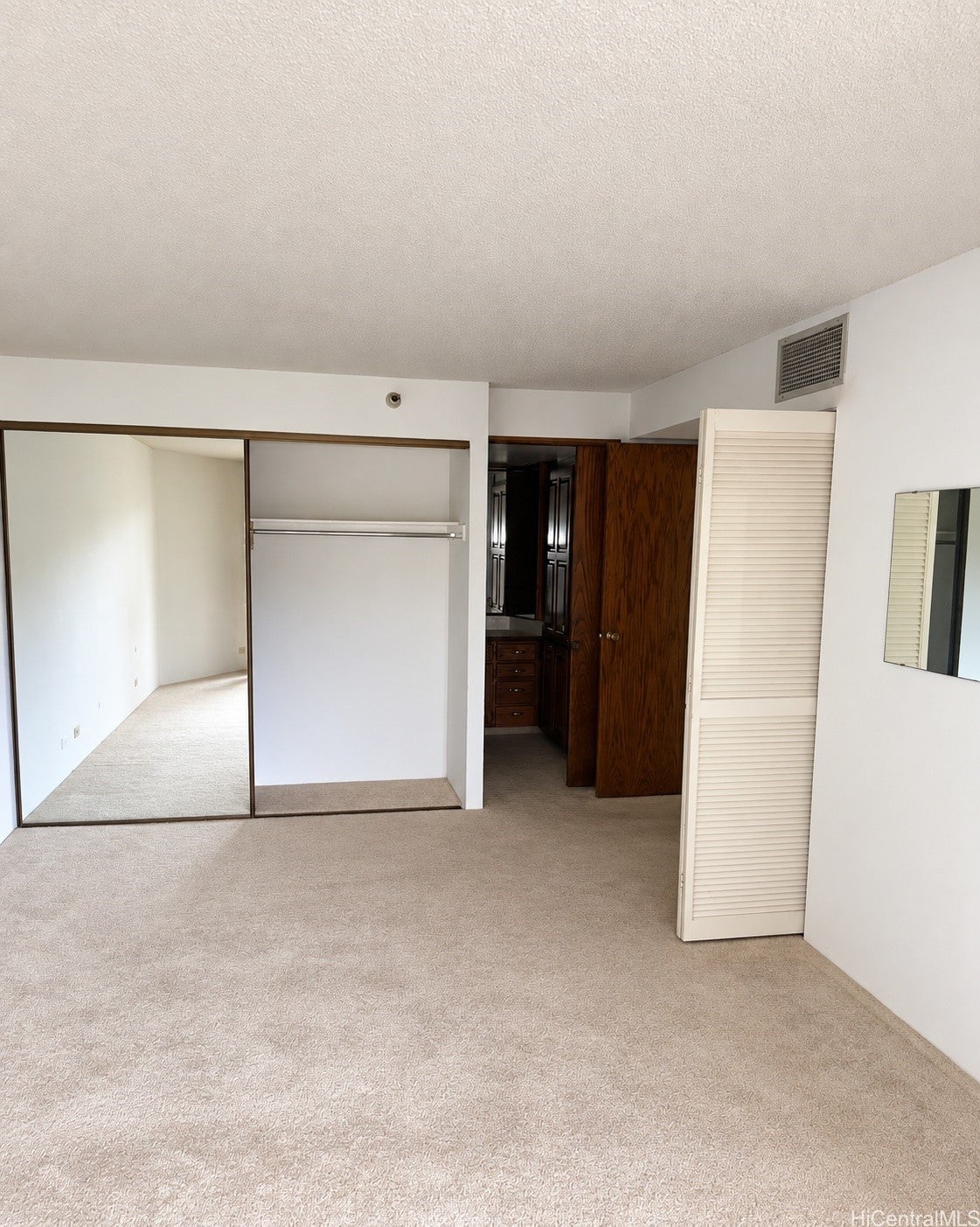555 Hahaione Street 9E