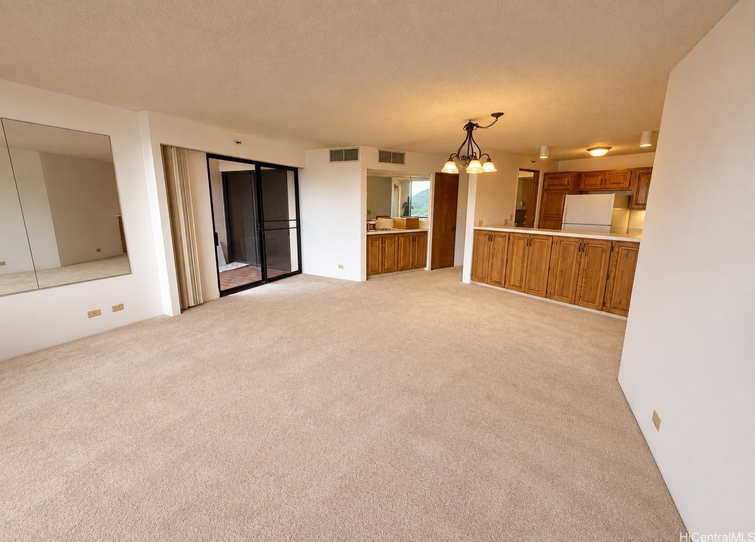 555 Hahaione Street 9E