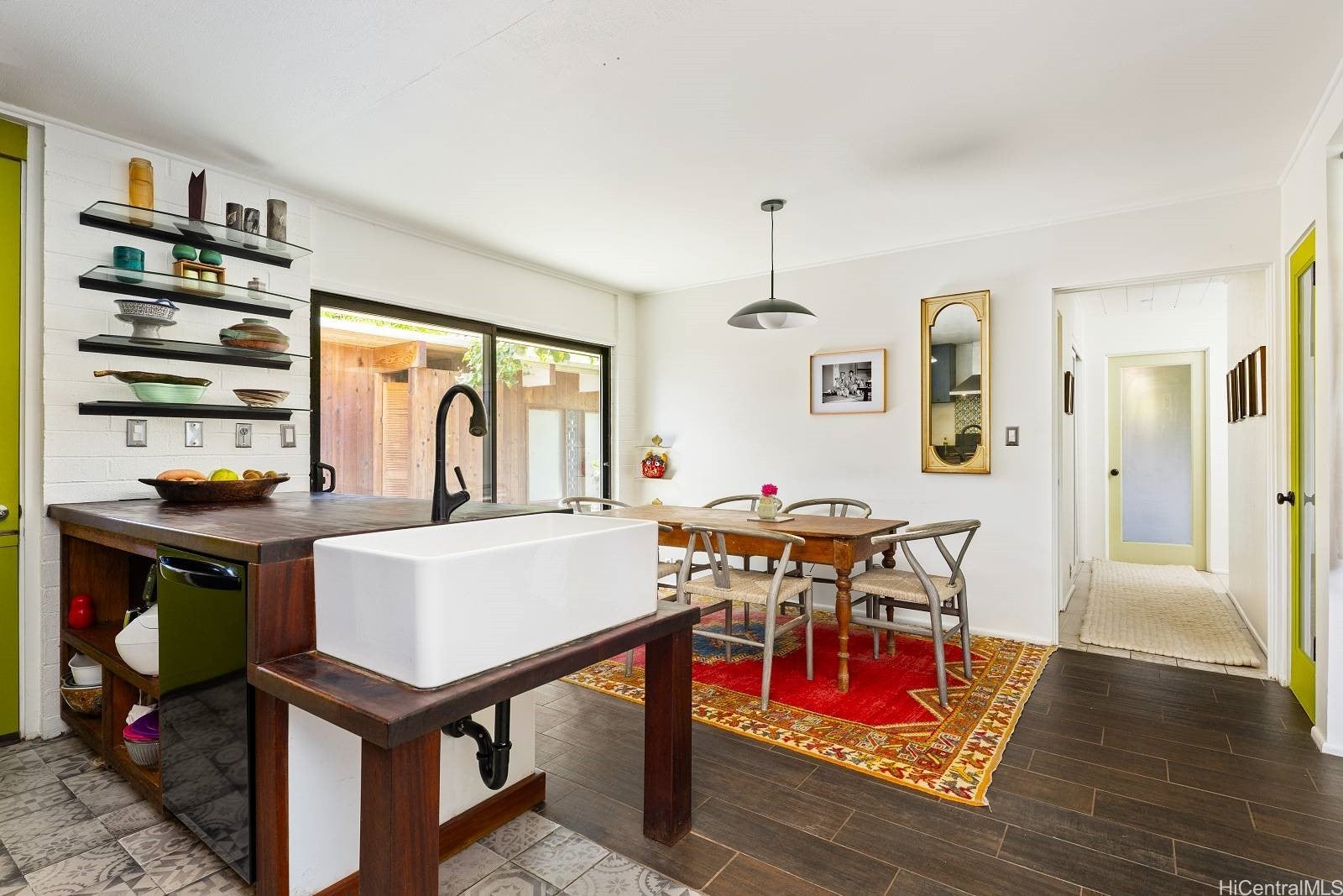 329 Awini Place