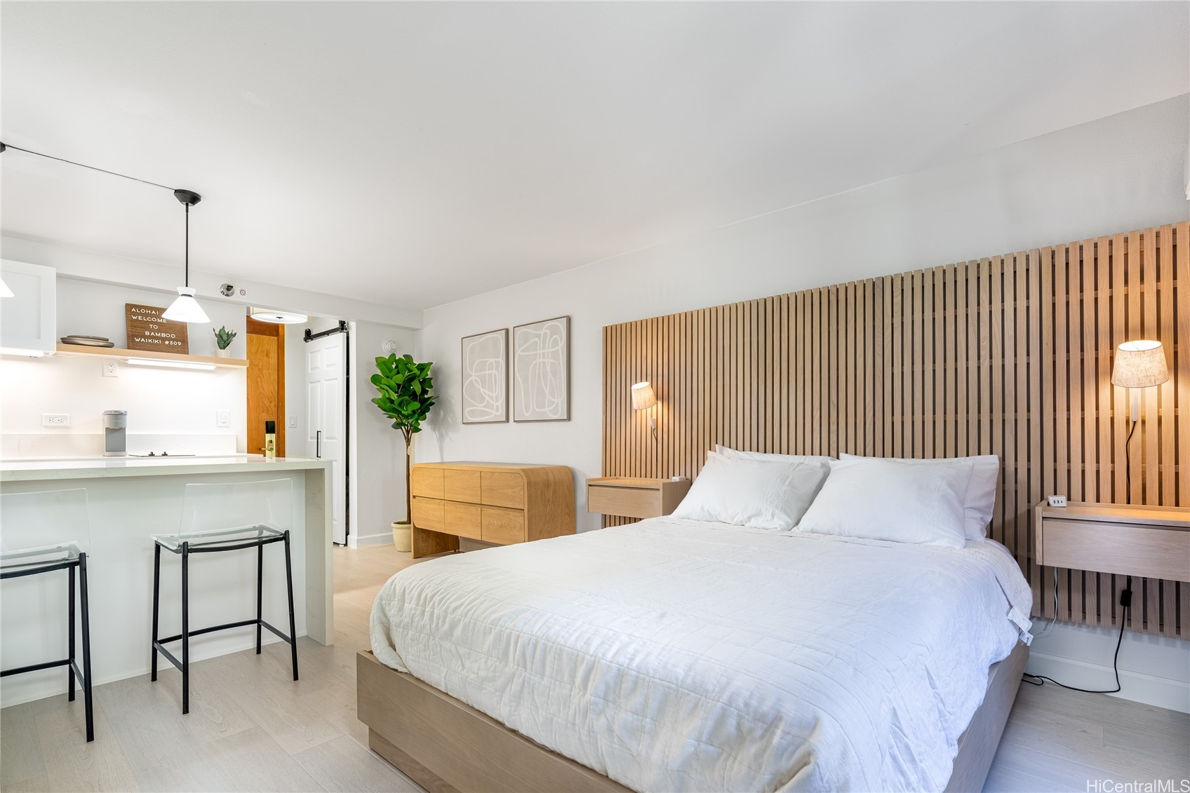 2425 Kuhio Avenue 309