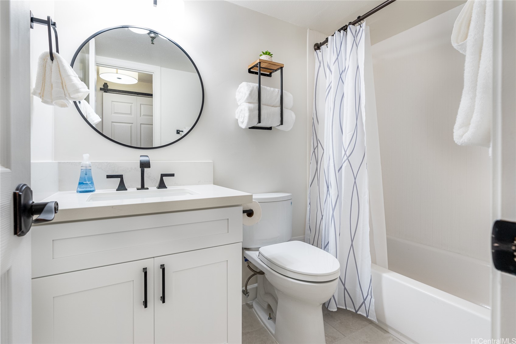 2425 Kuhio Avenue 309