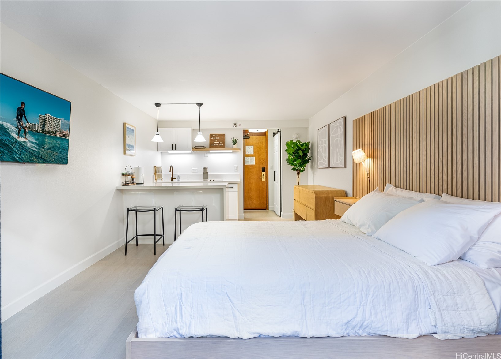 2425 Kuhio Avenue 309