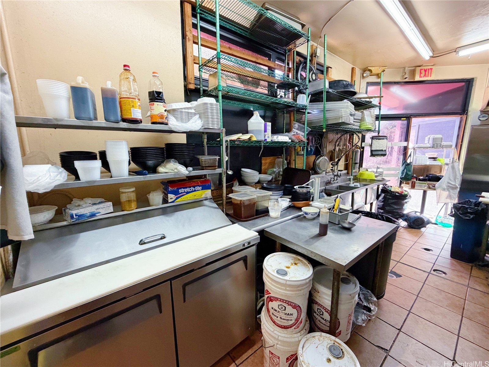 71 S Kamehameha Highway 100