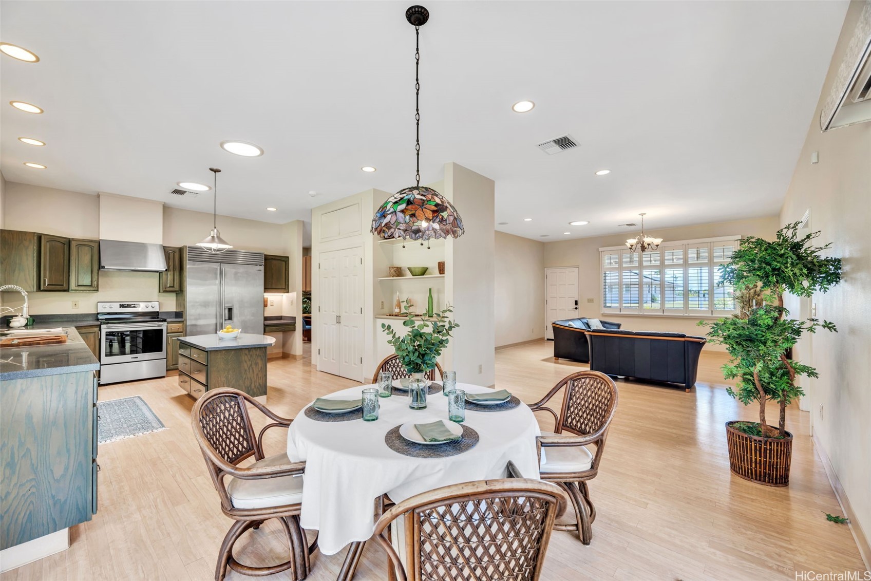 61 Huluhulu Place