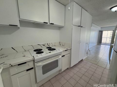 303 Liliuokalani Avenue 602 Honolulu HI 96815