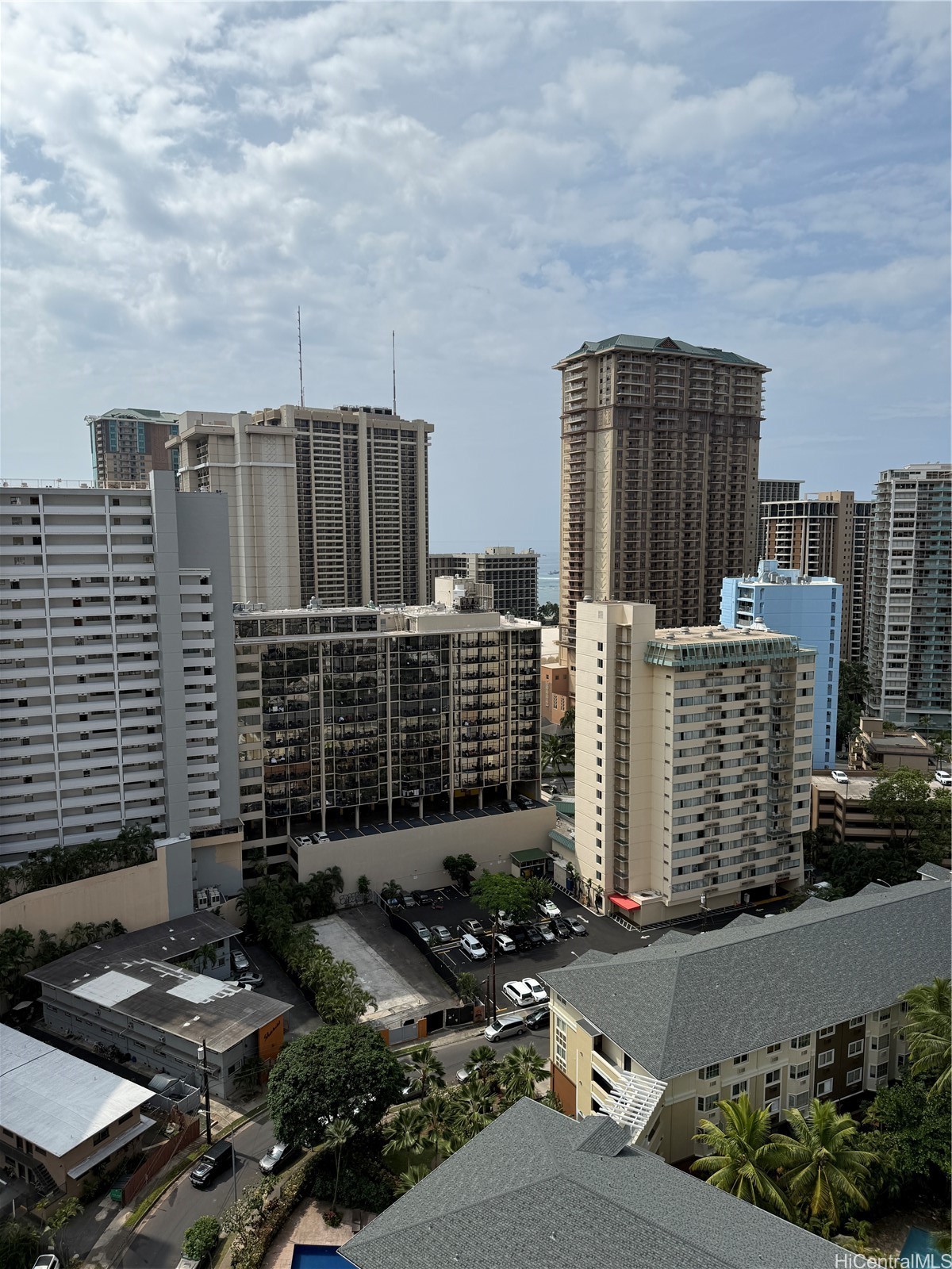 411 Hobron Lane 2311
