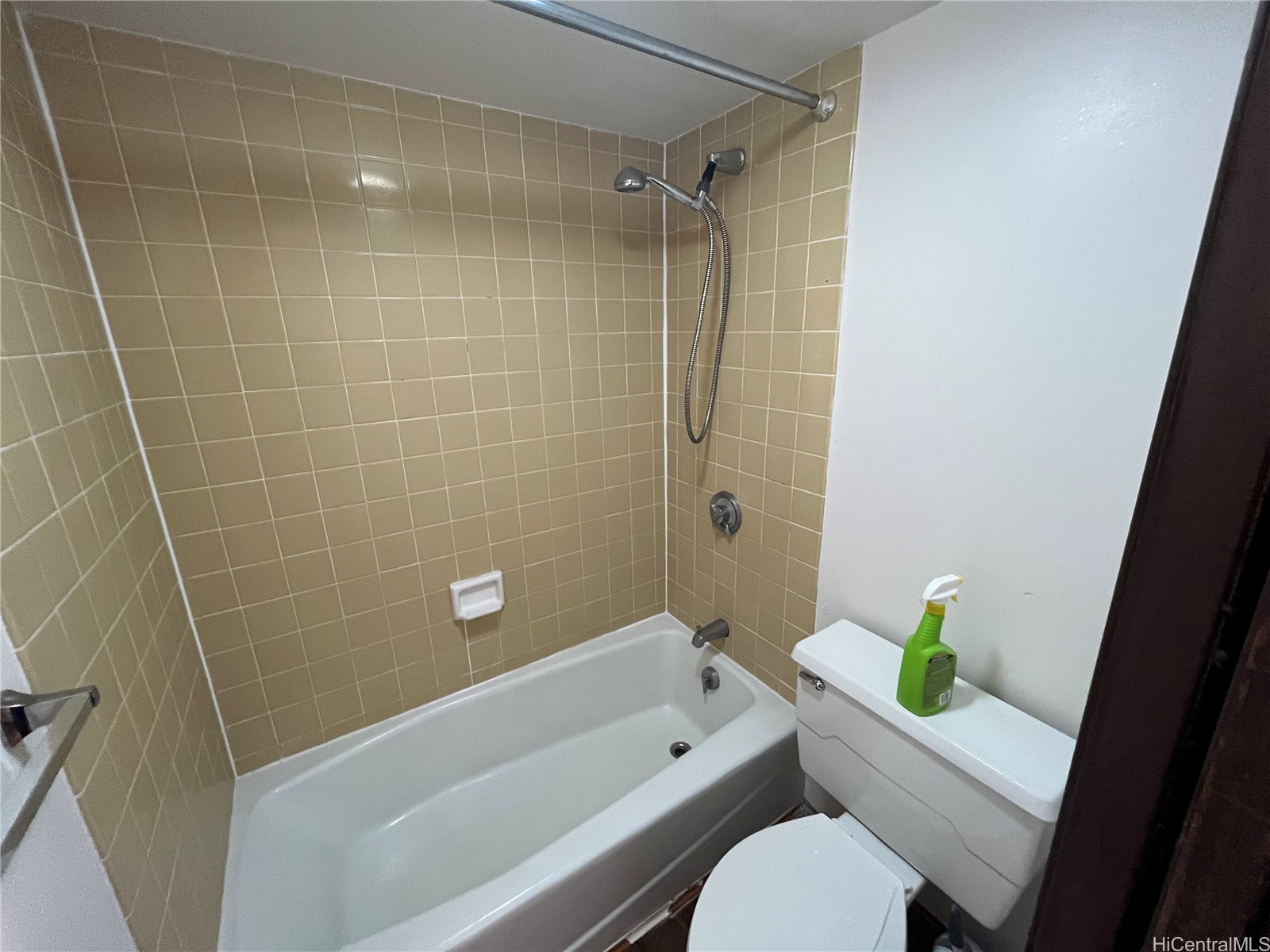 411 Hobron Lane 2311