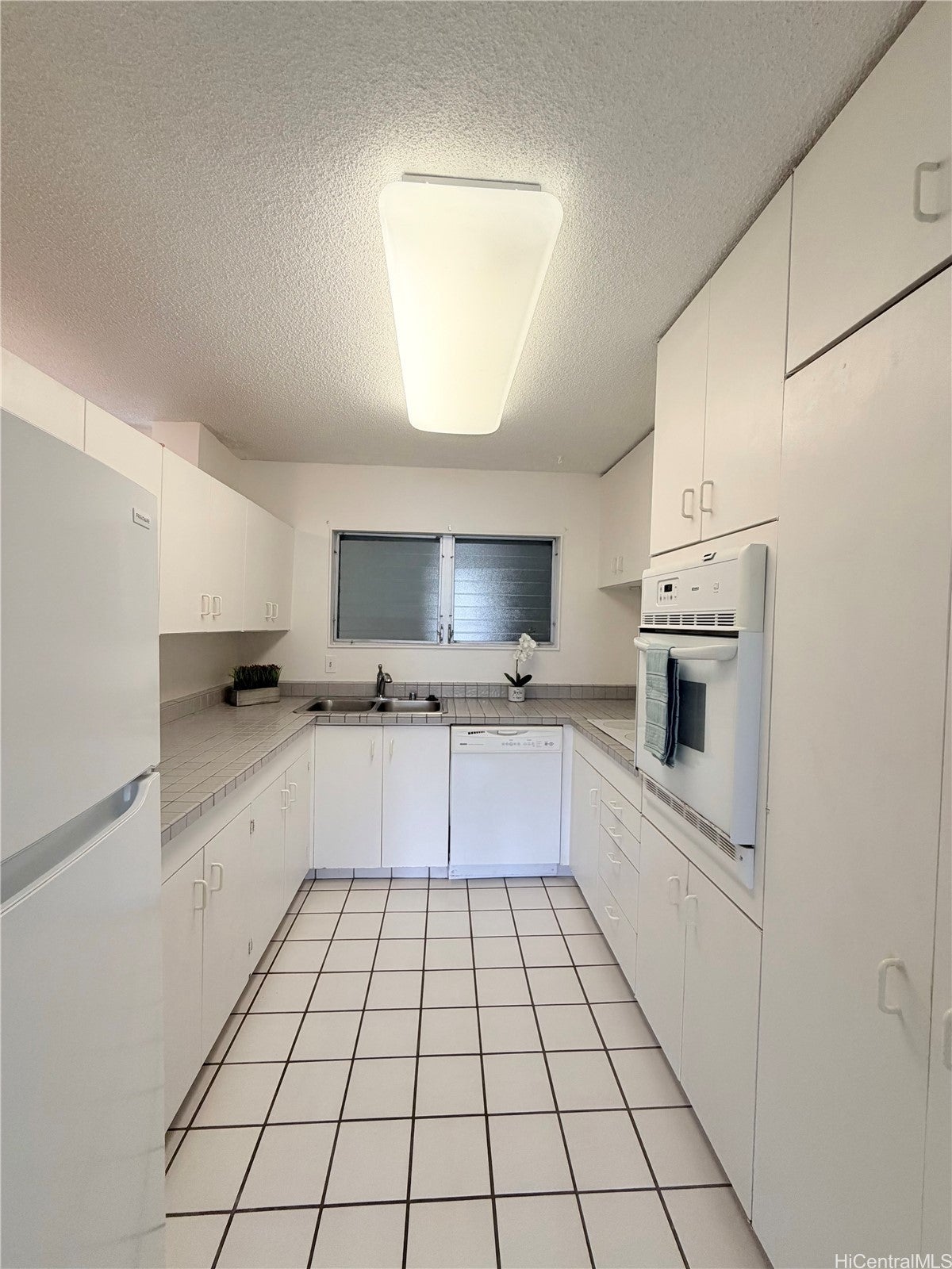 1717 Ala Wai Boulevard 705