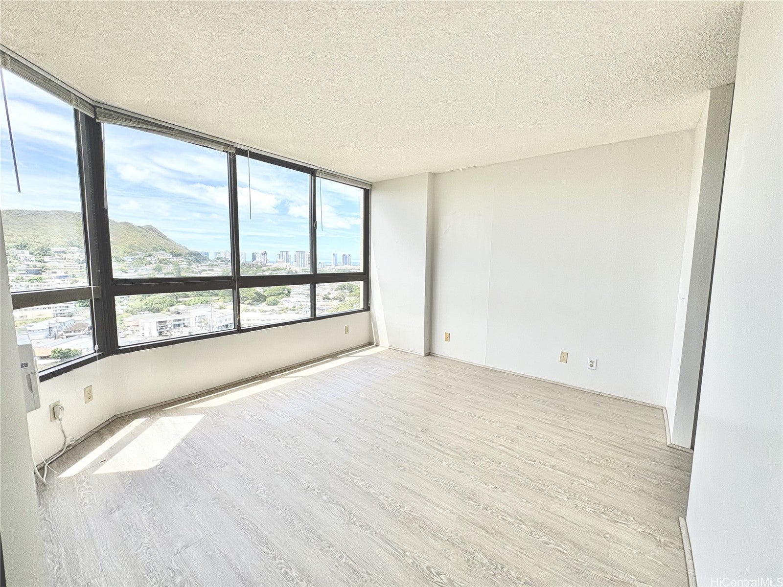 55 S Judd Street 1603