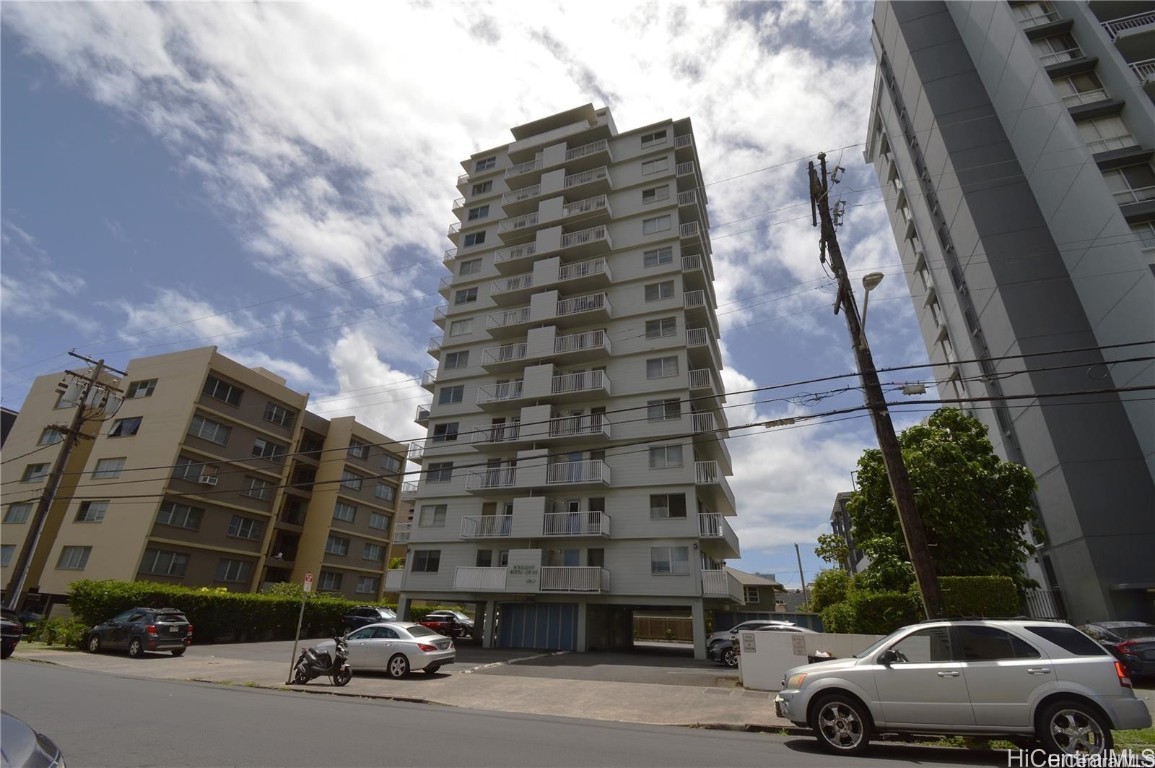 Punahou Vista Apts Condominium