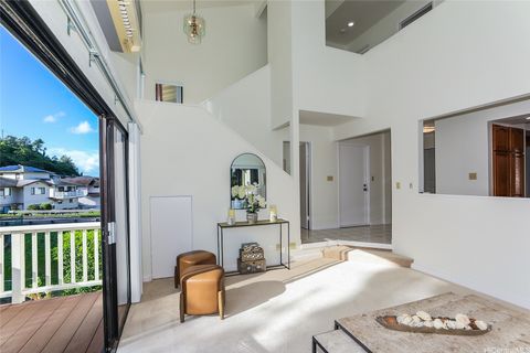 99-827 Holoai Street Aiea HI 96701