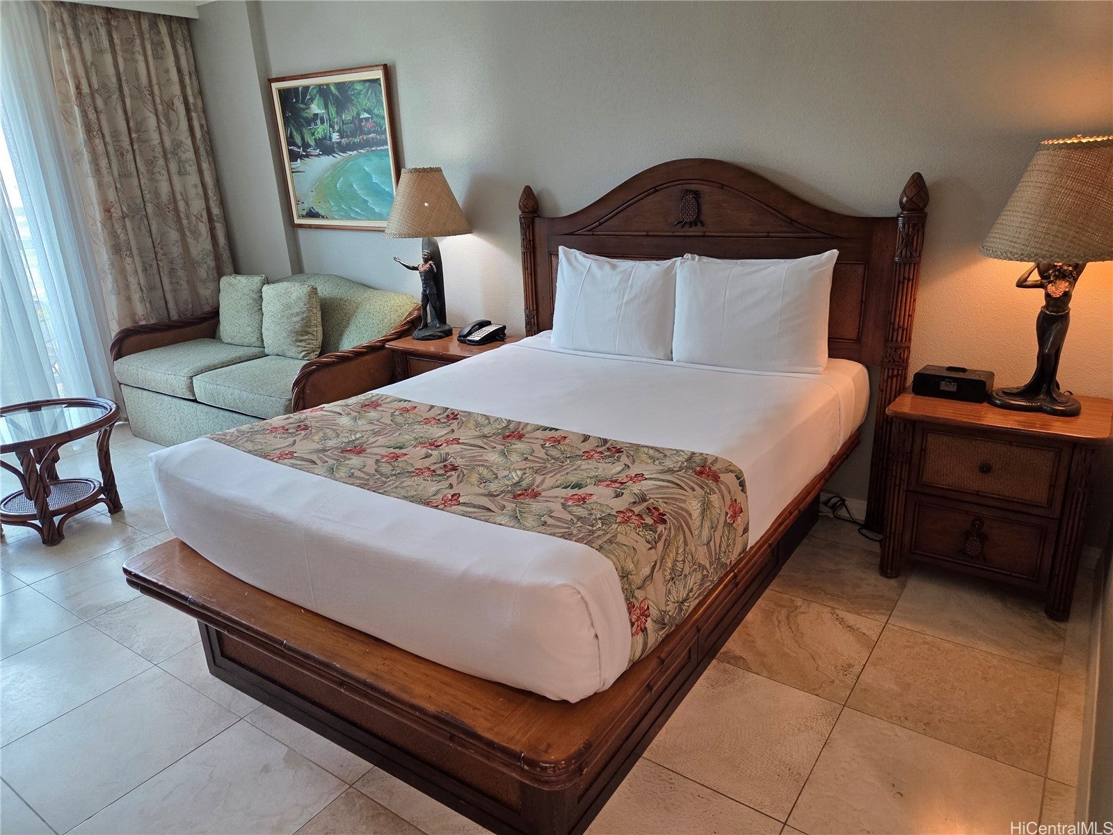 2045 Kalakaua Avenue 304