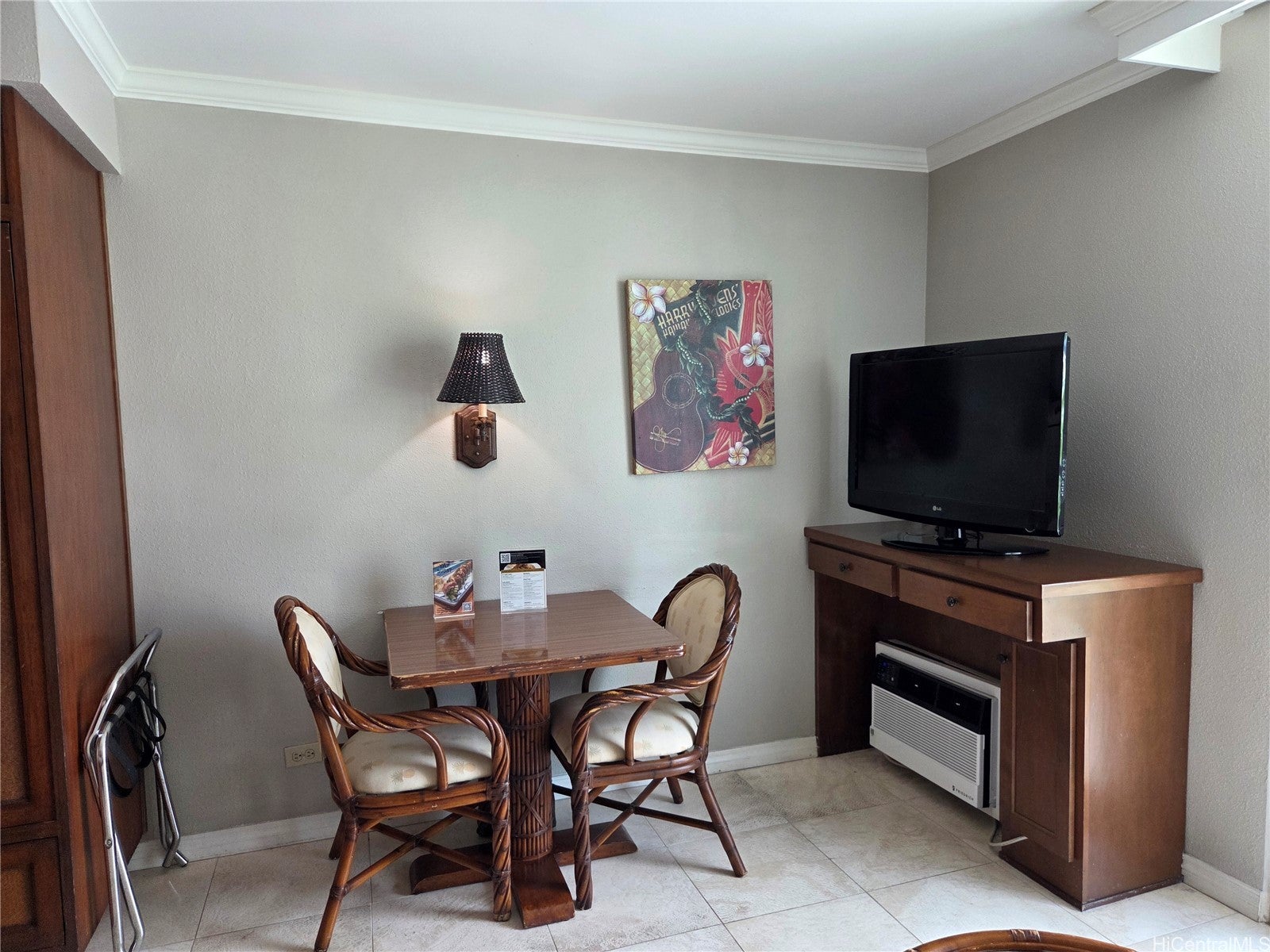 2045 Kalakaua Avenue 304