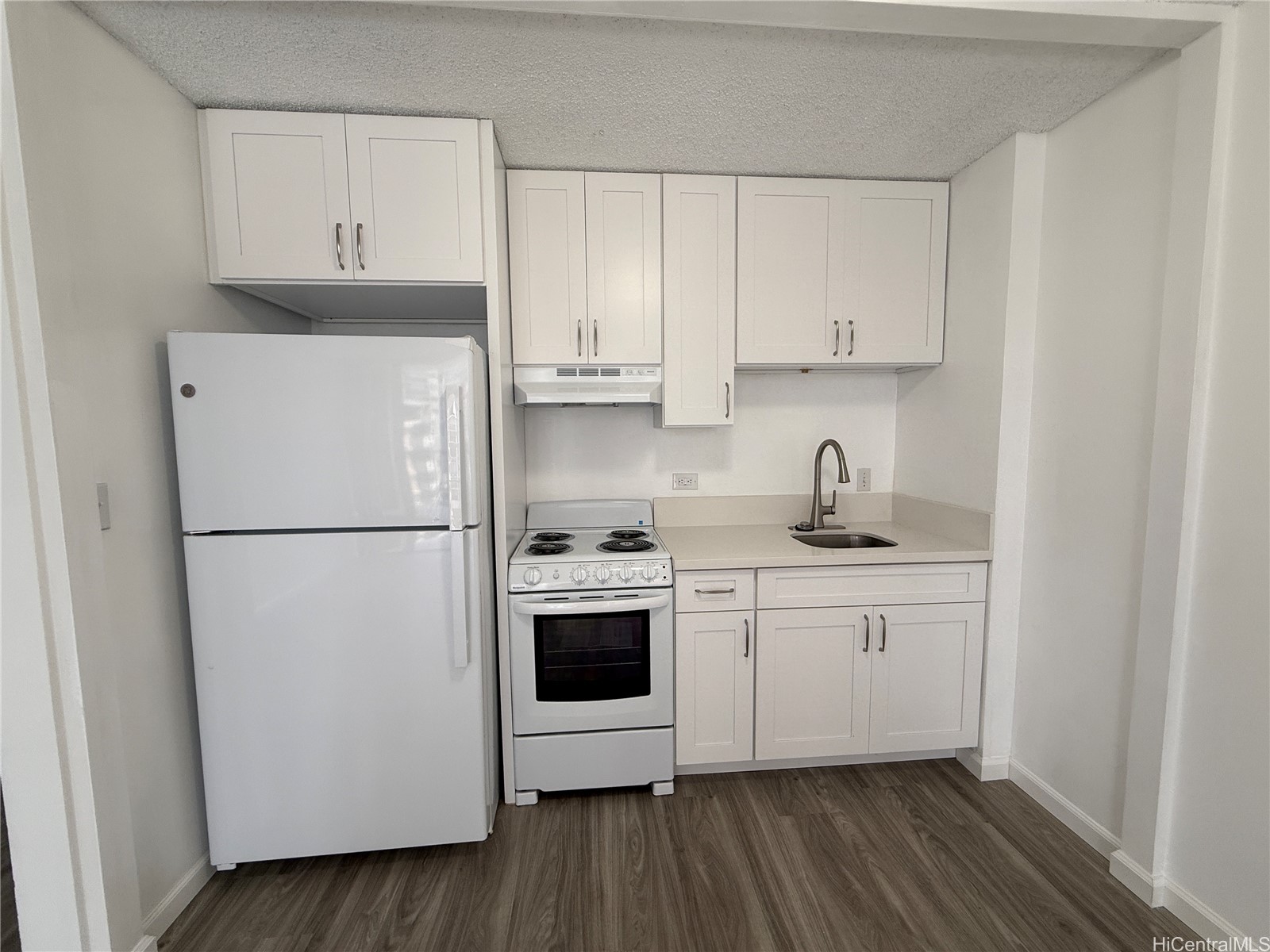 2345 Ala Wai Boulevard 1006