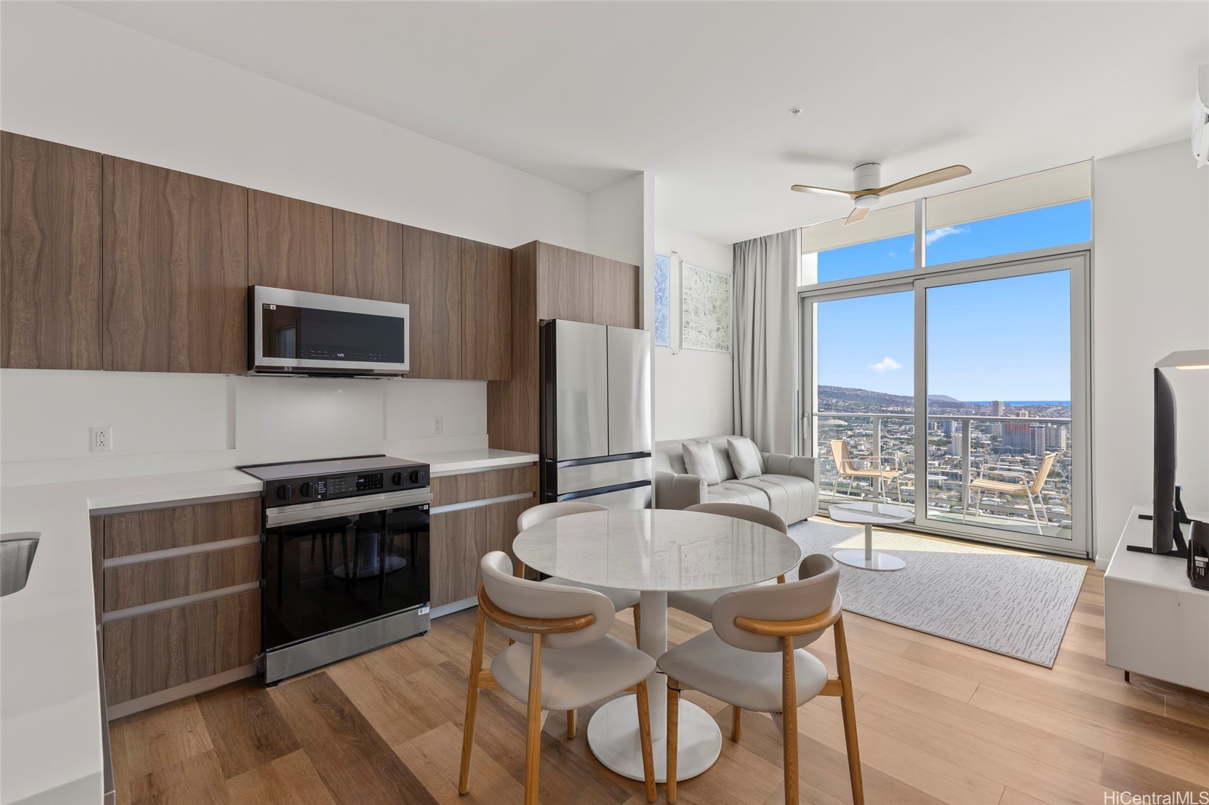 1500 Rycroft Street 4405R