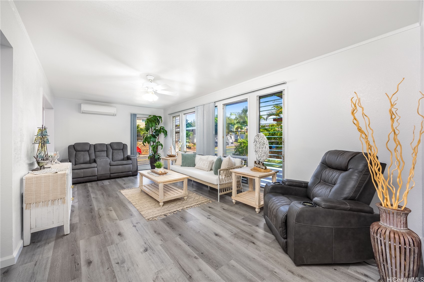 98-1327 Hoohiki Street