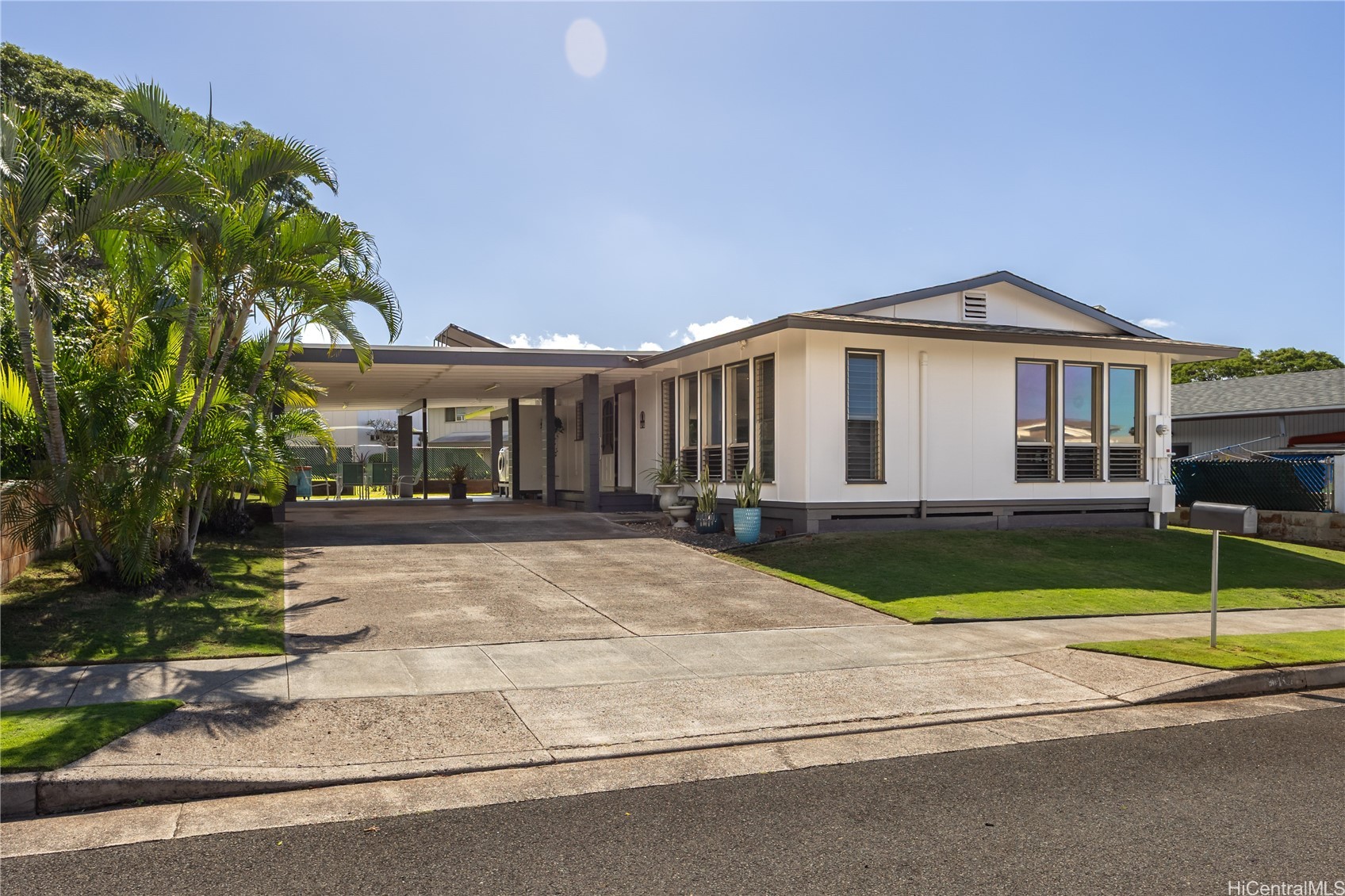 98-1327 Hoohiki Street