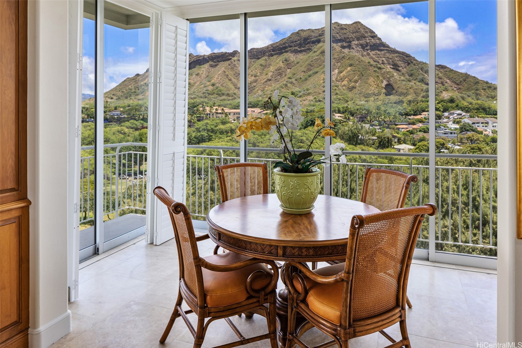2969 Kalakaua Avenue 805