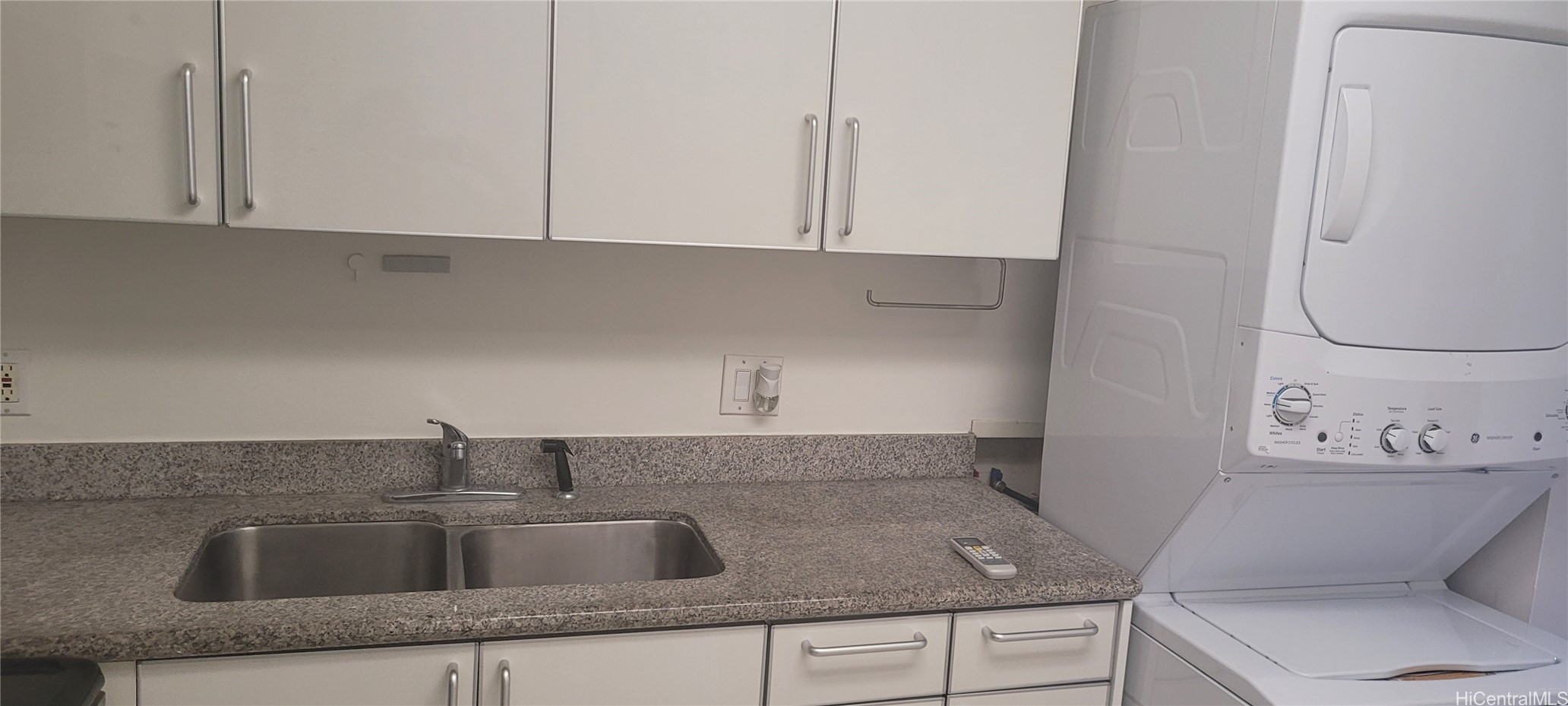 1402 Piikoi Street 502