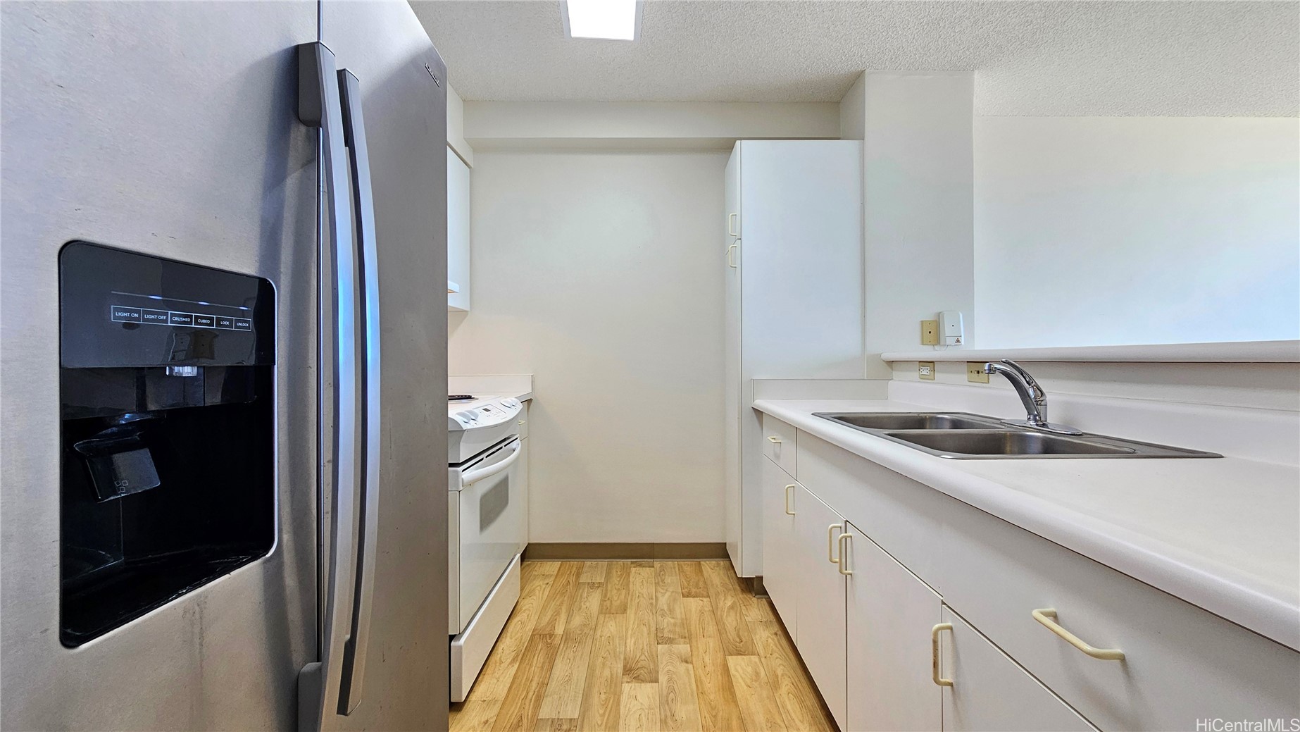 215 N King Street 1605