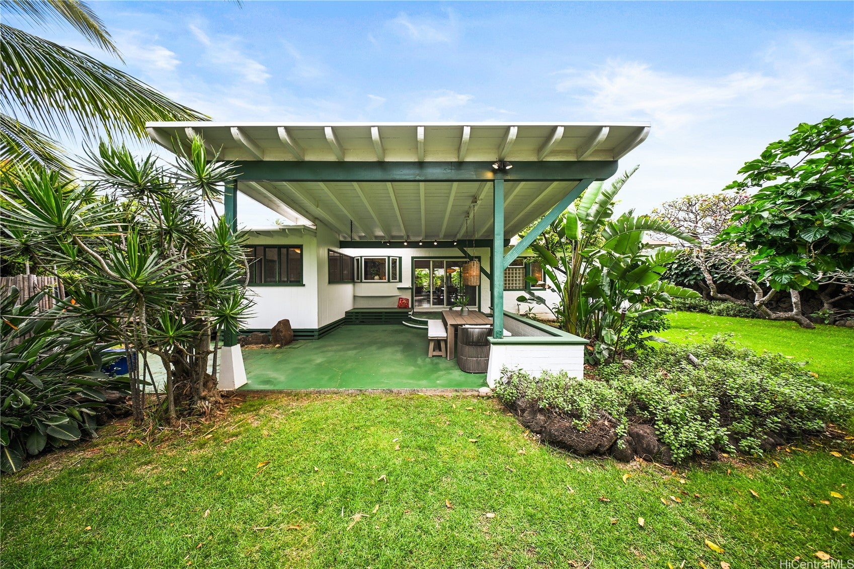 380 Portlock Road