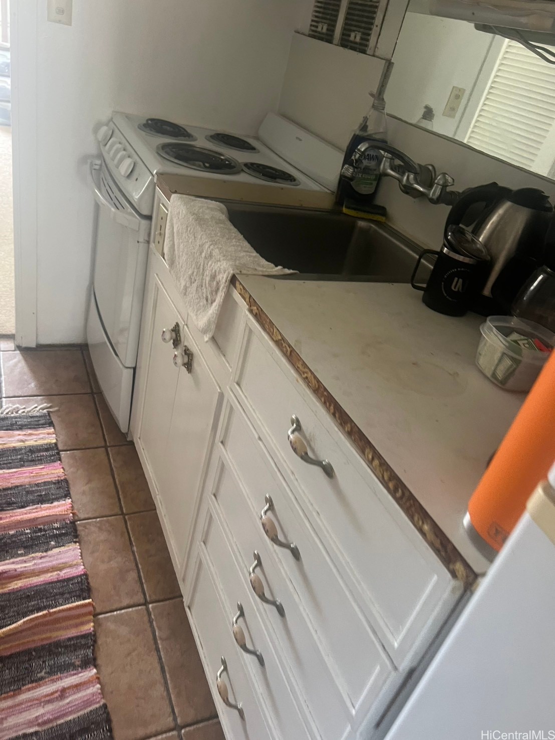 425 Ena Road B1105