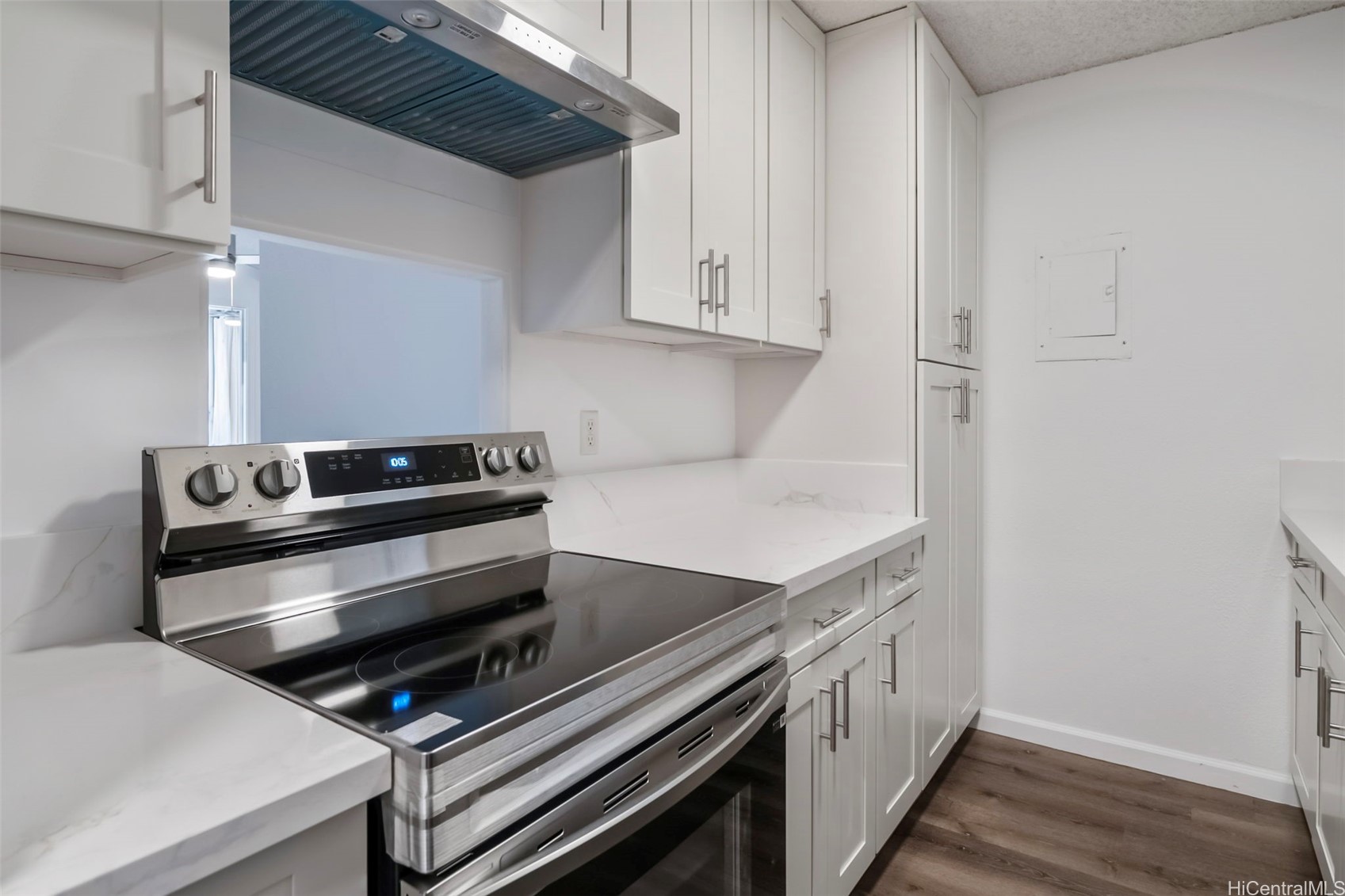 1215 Alexander Street 204