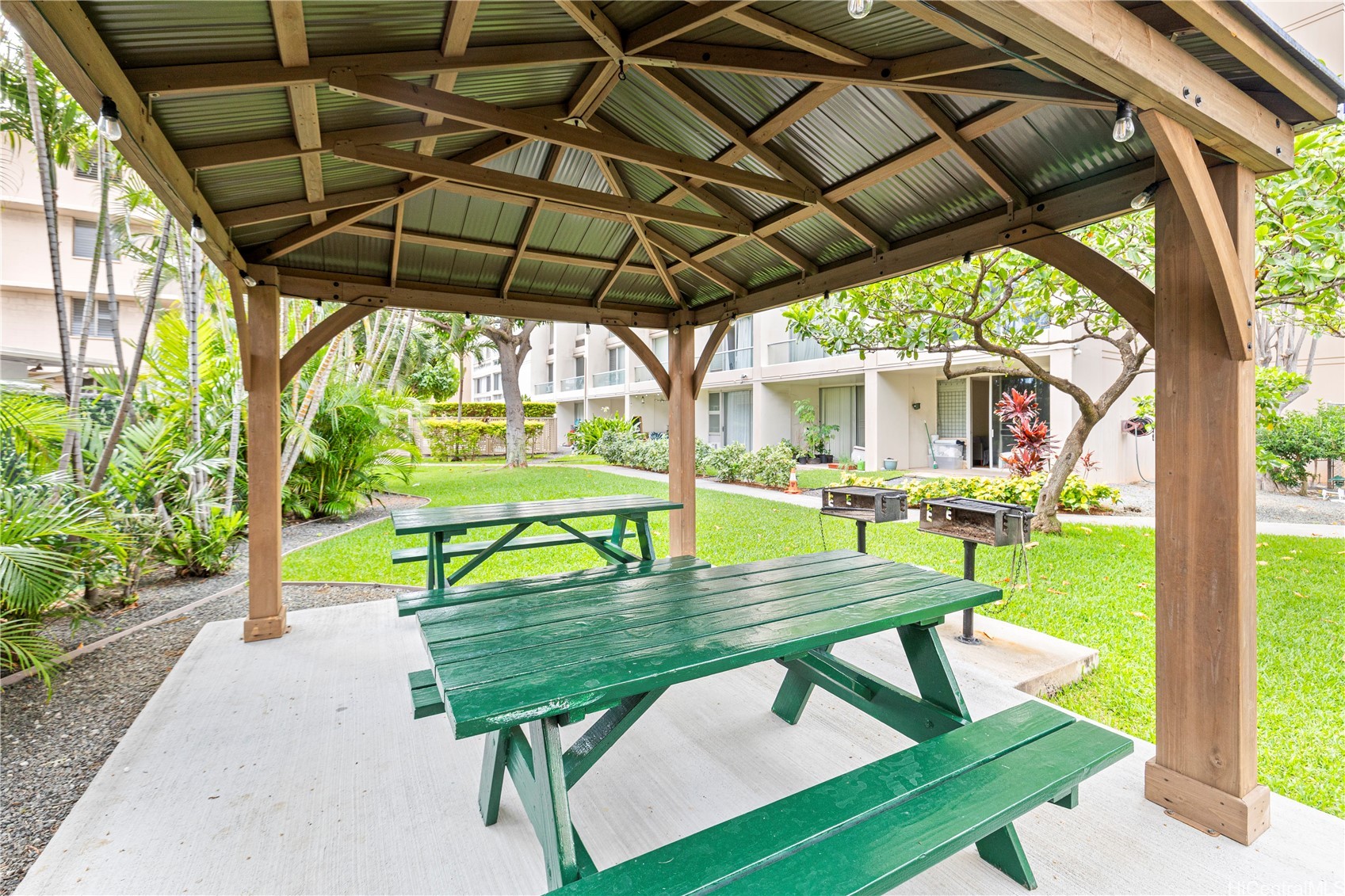 Ala Wai Plaza Skyrise Residential Lease