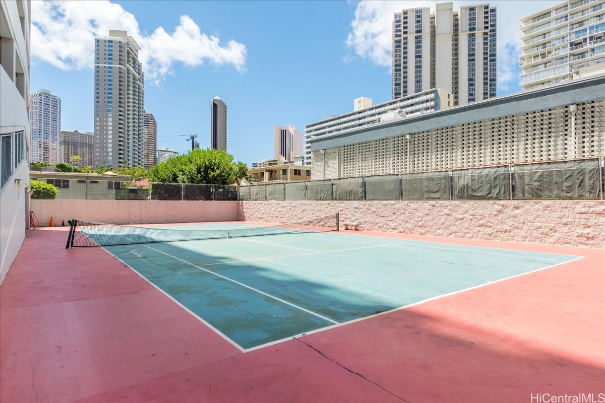 Atkinson Plaza Condominium