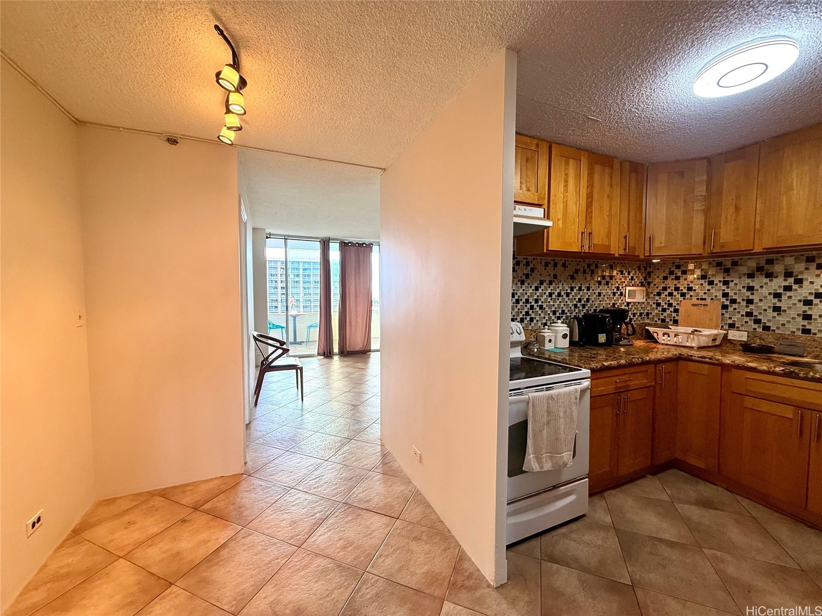 1720 Ala Moana Boulevard 1506B