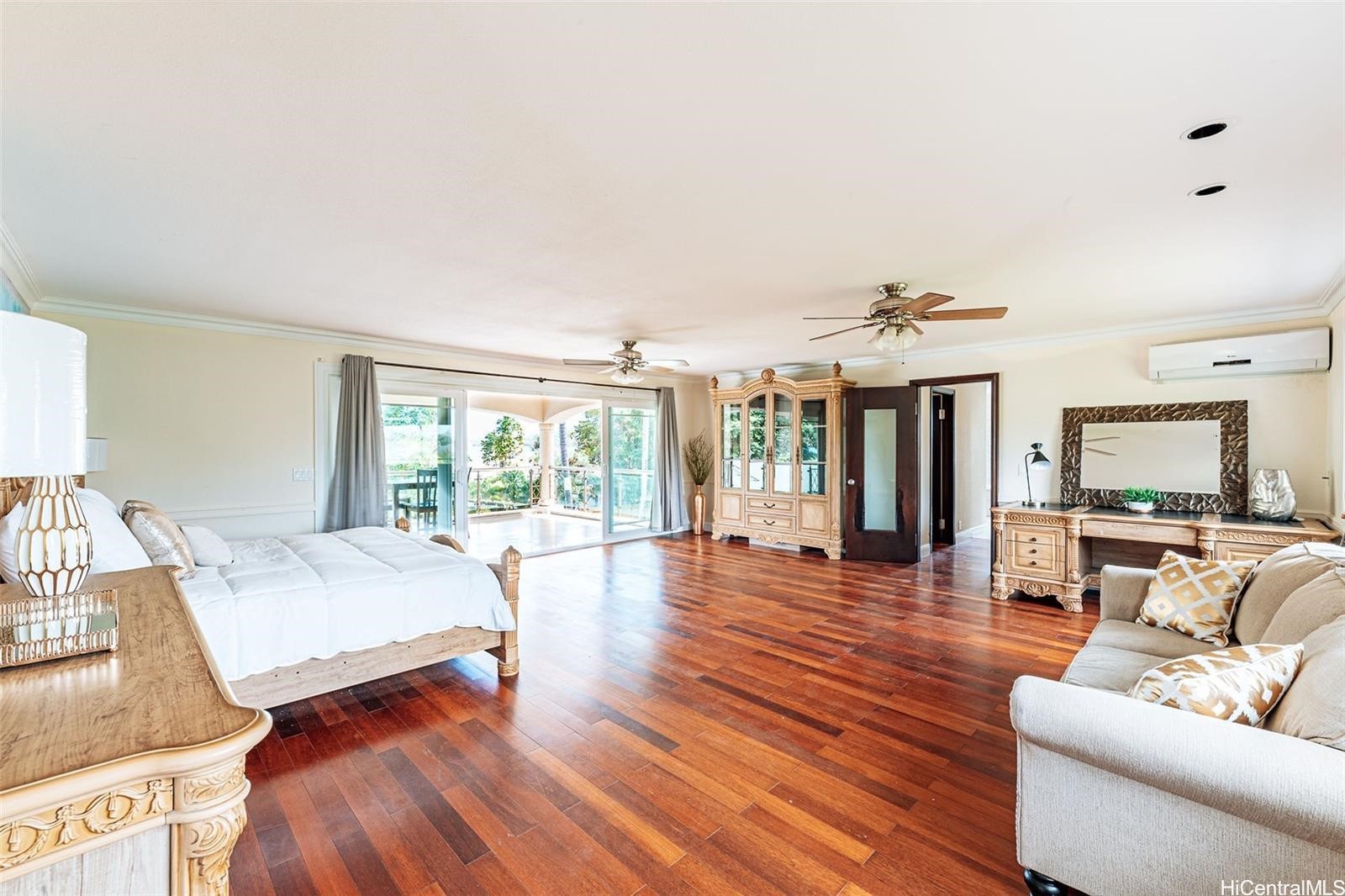 5783 Kalanianaole Highway