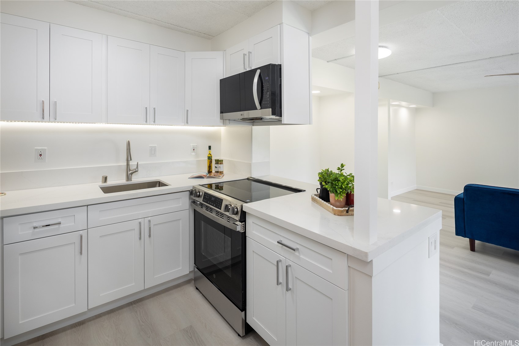 430 Keoniana Street 703