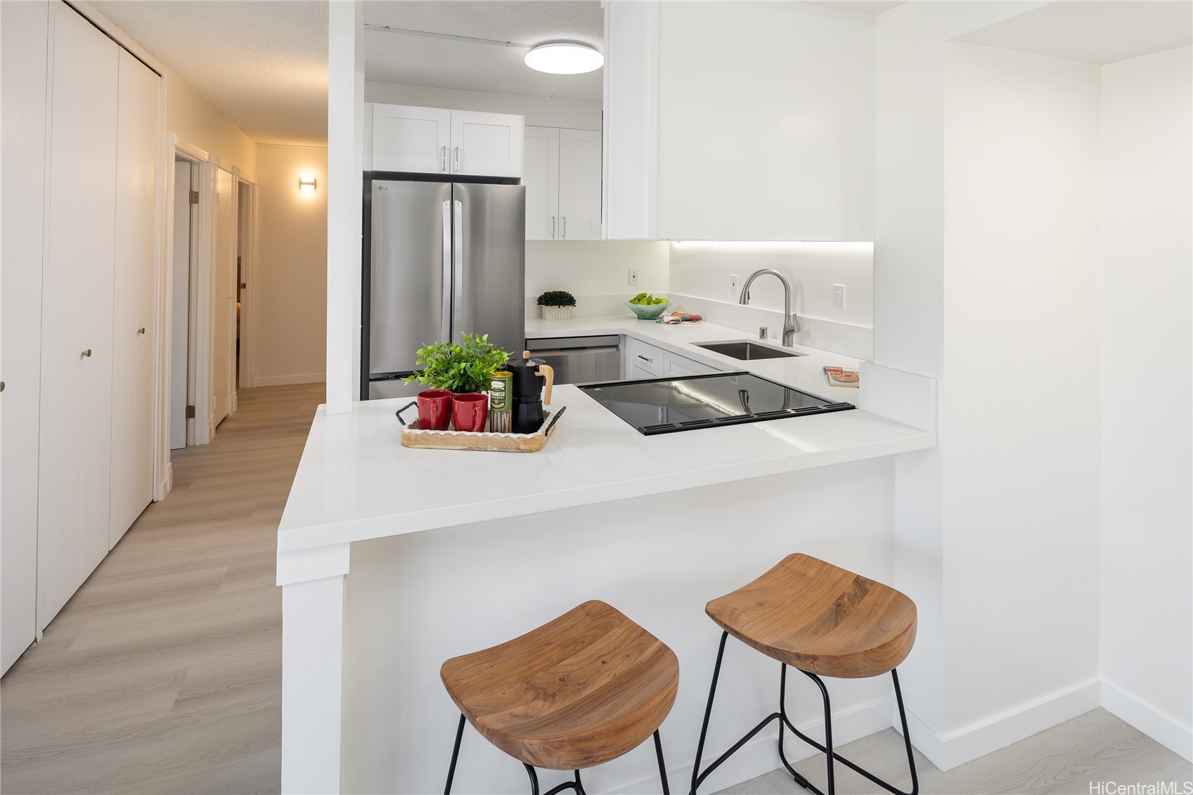 430 Keoniana Street 703