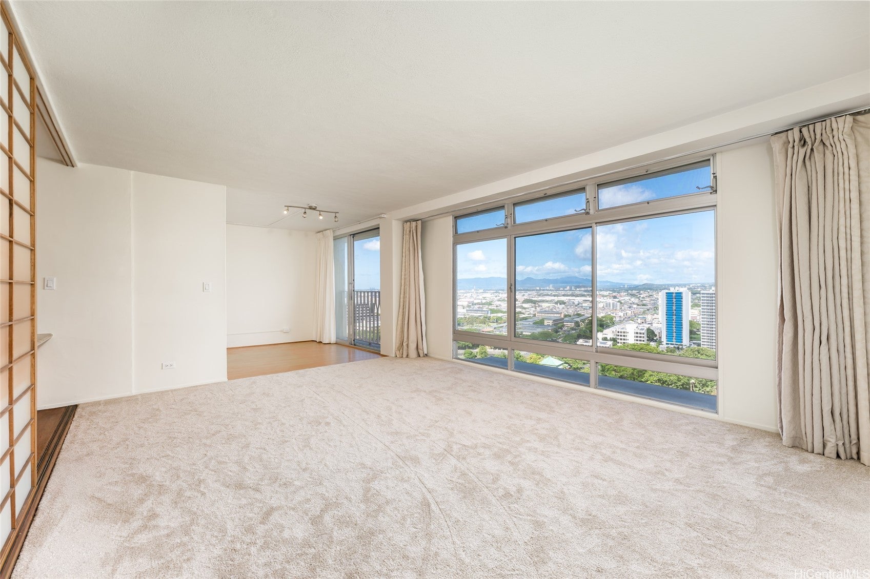 1515 Nuuanu Avenue 2350