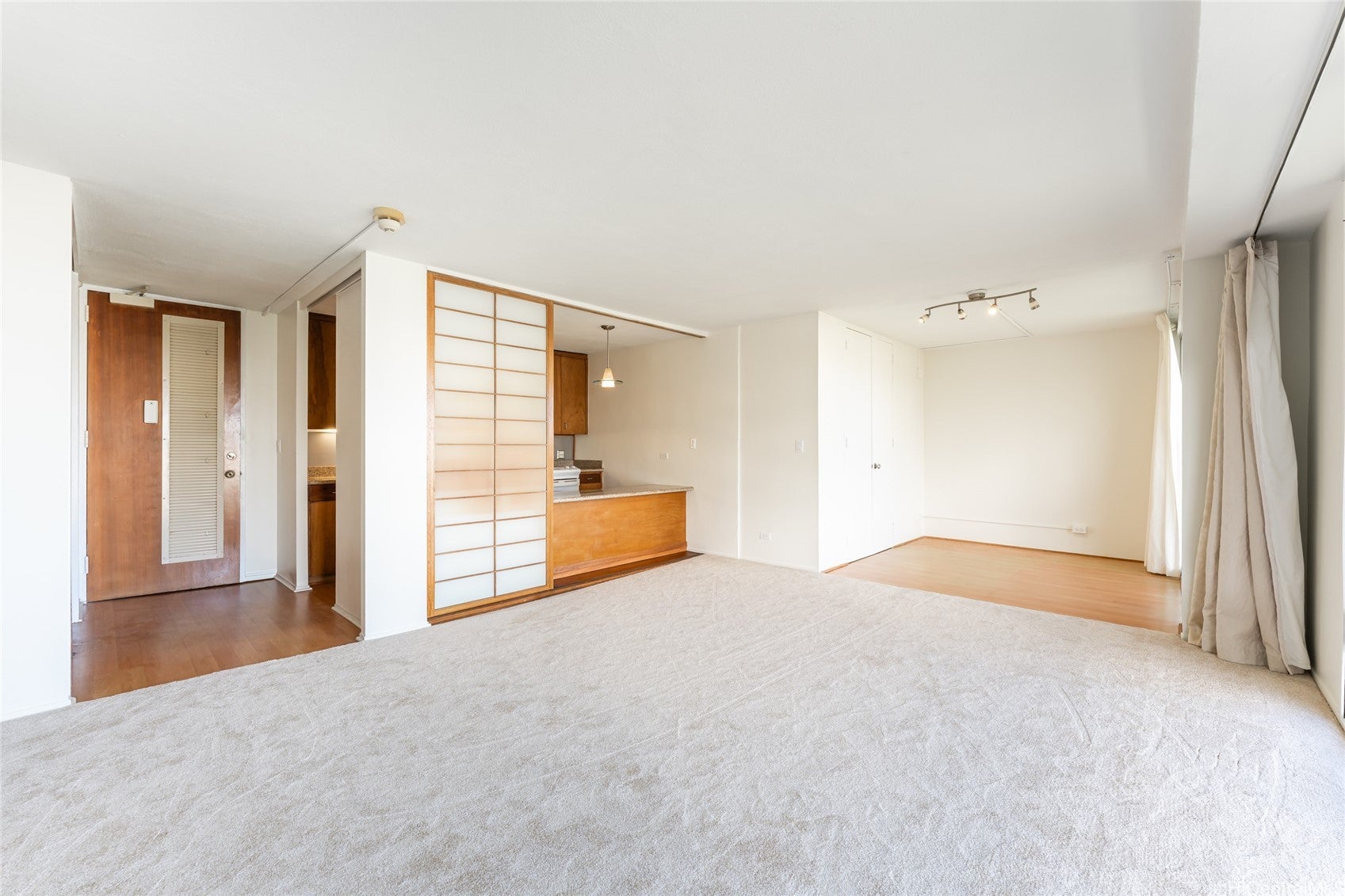 1515 Nuuanu Avenue 2350