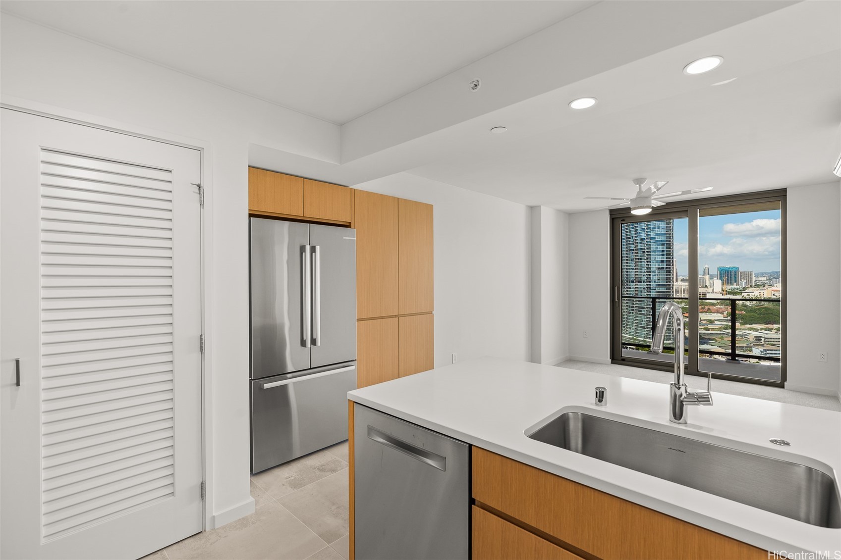 1388 Kapiolani Boulevard 2204