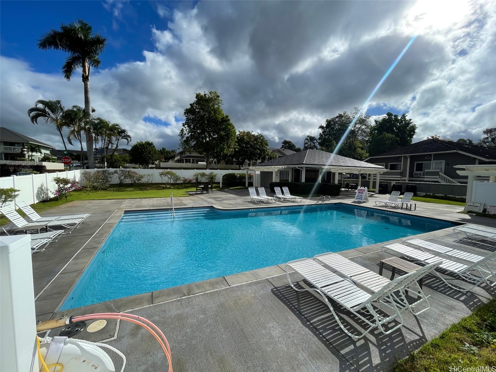 Royal Palm At Waipio 3 Condominium
