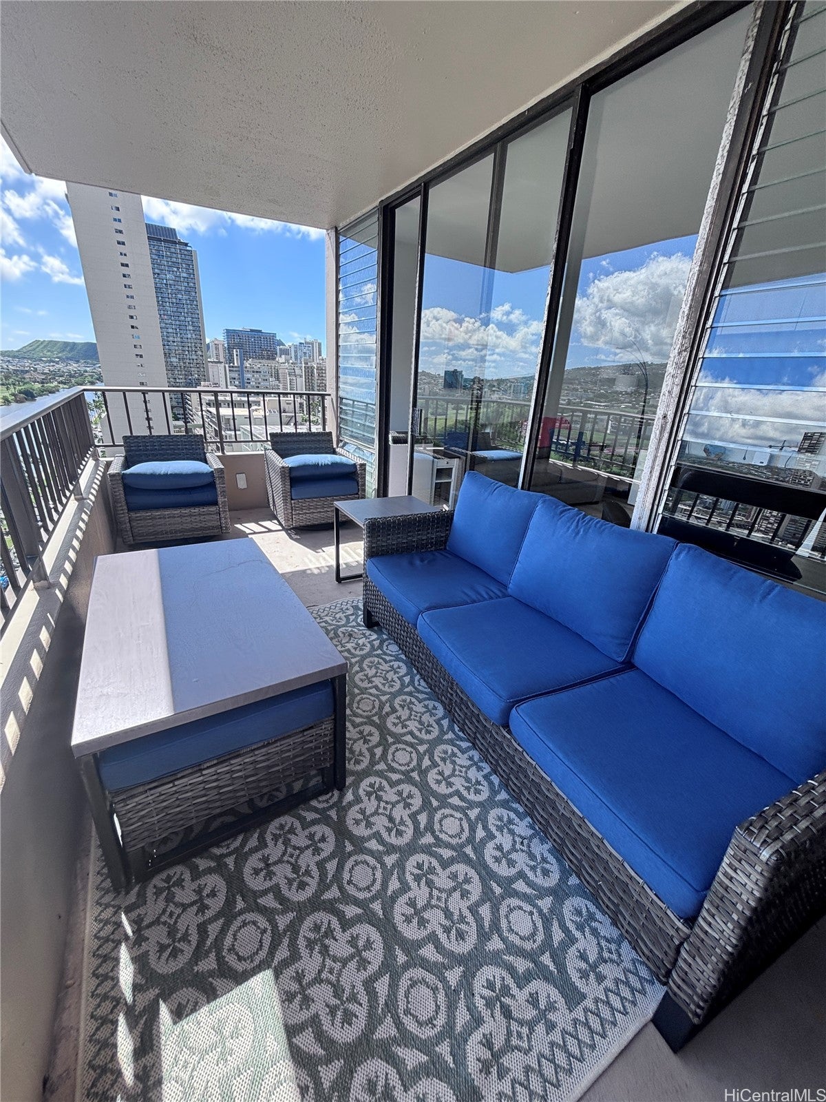 2121 Ala Wai Boulevard 1706