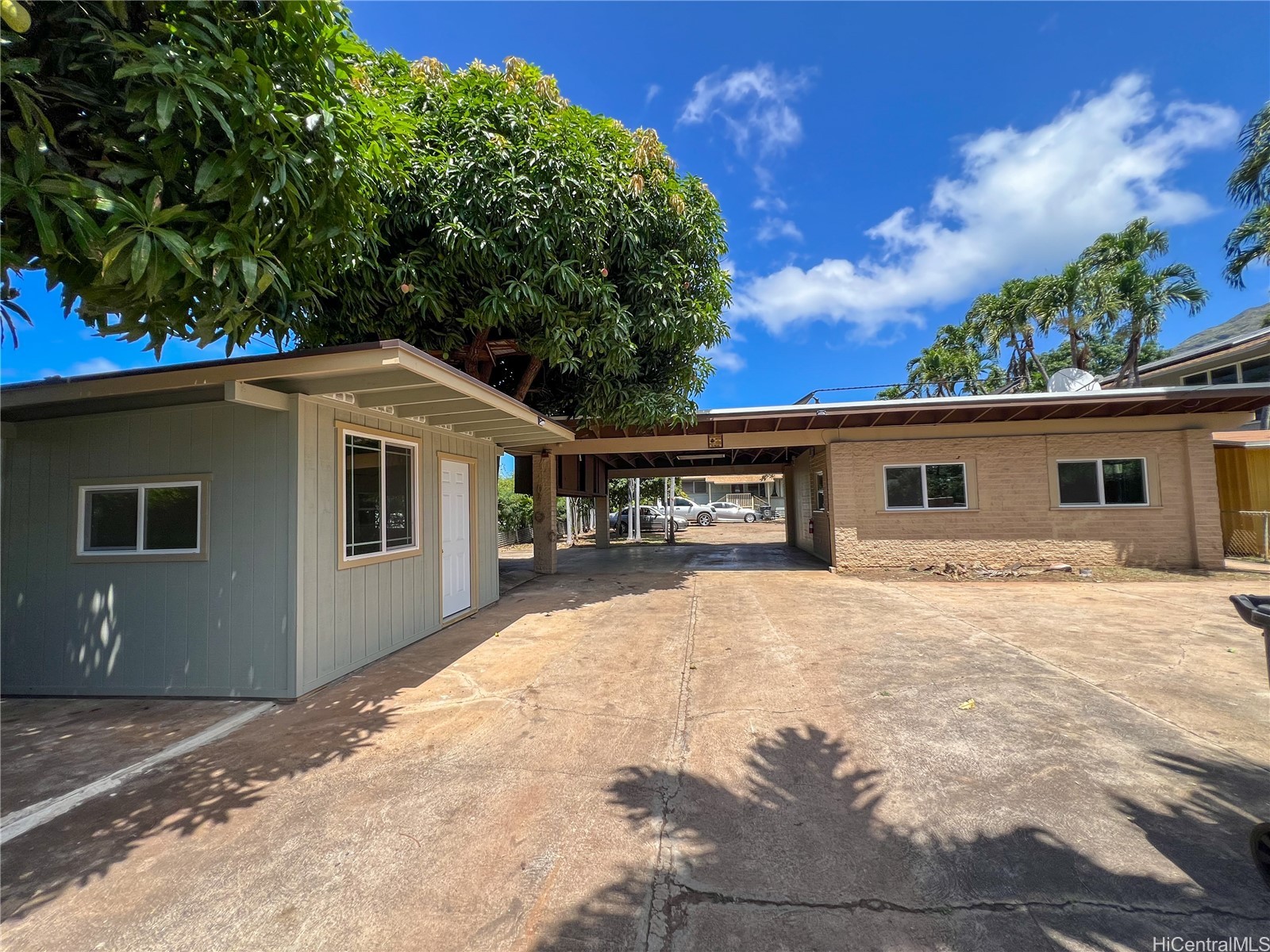 84-290 Makaha Valley Road