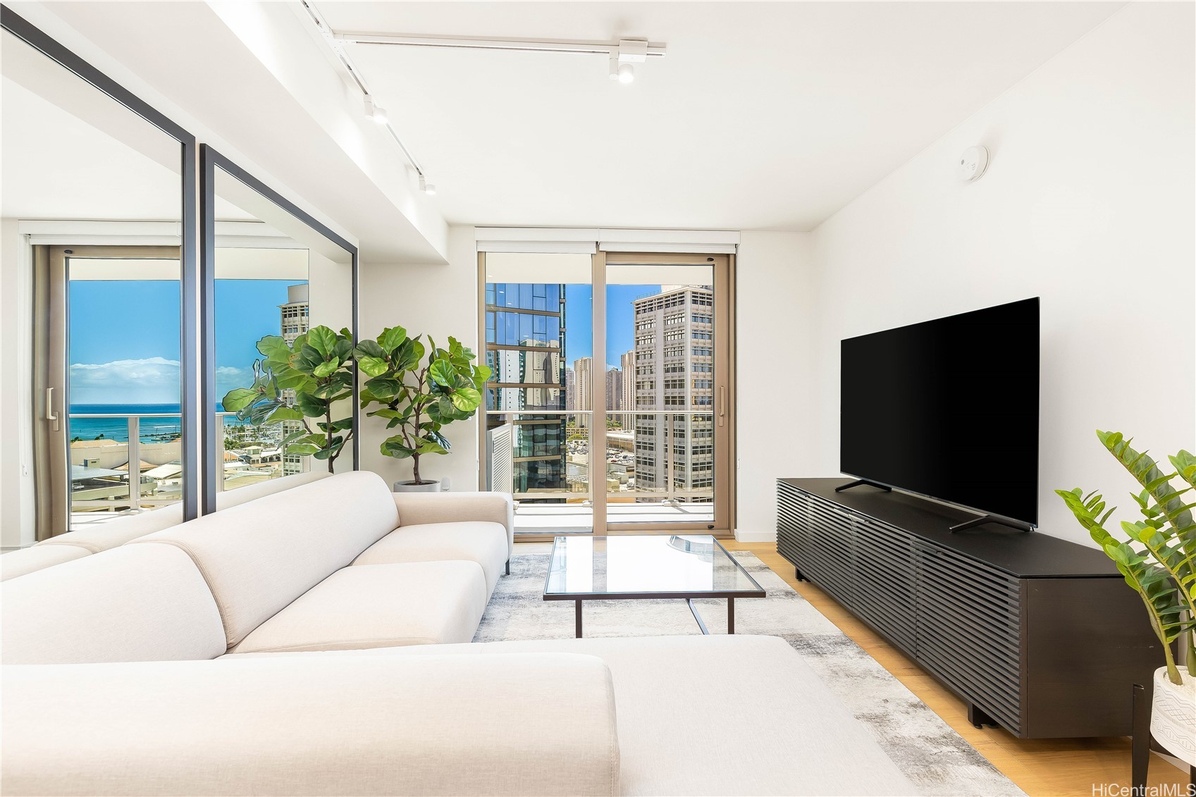 1388 Kapiolani Boulevard 1807