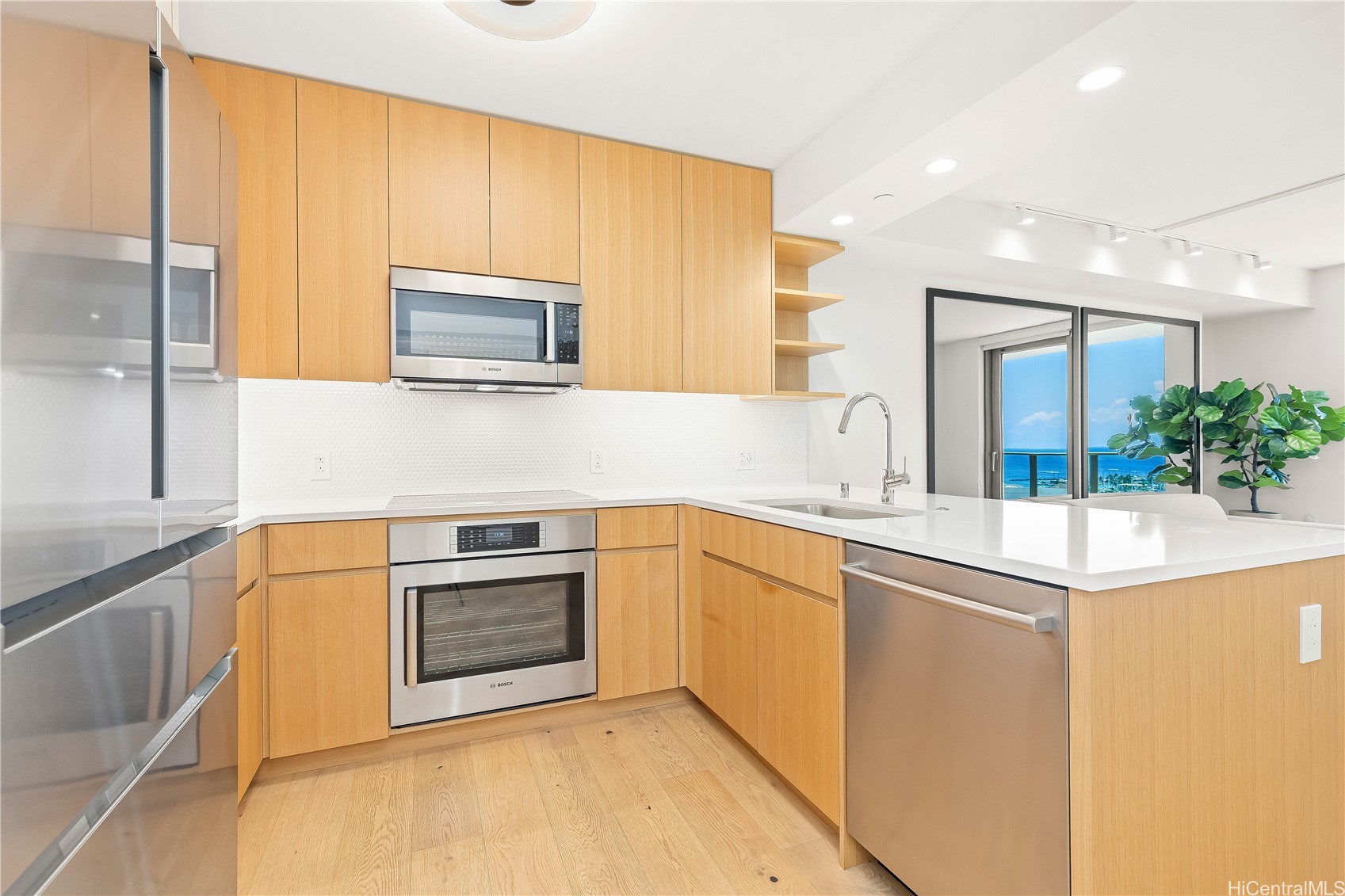 1388 Kapiolani Boulevard 1807