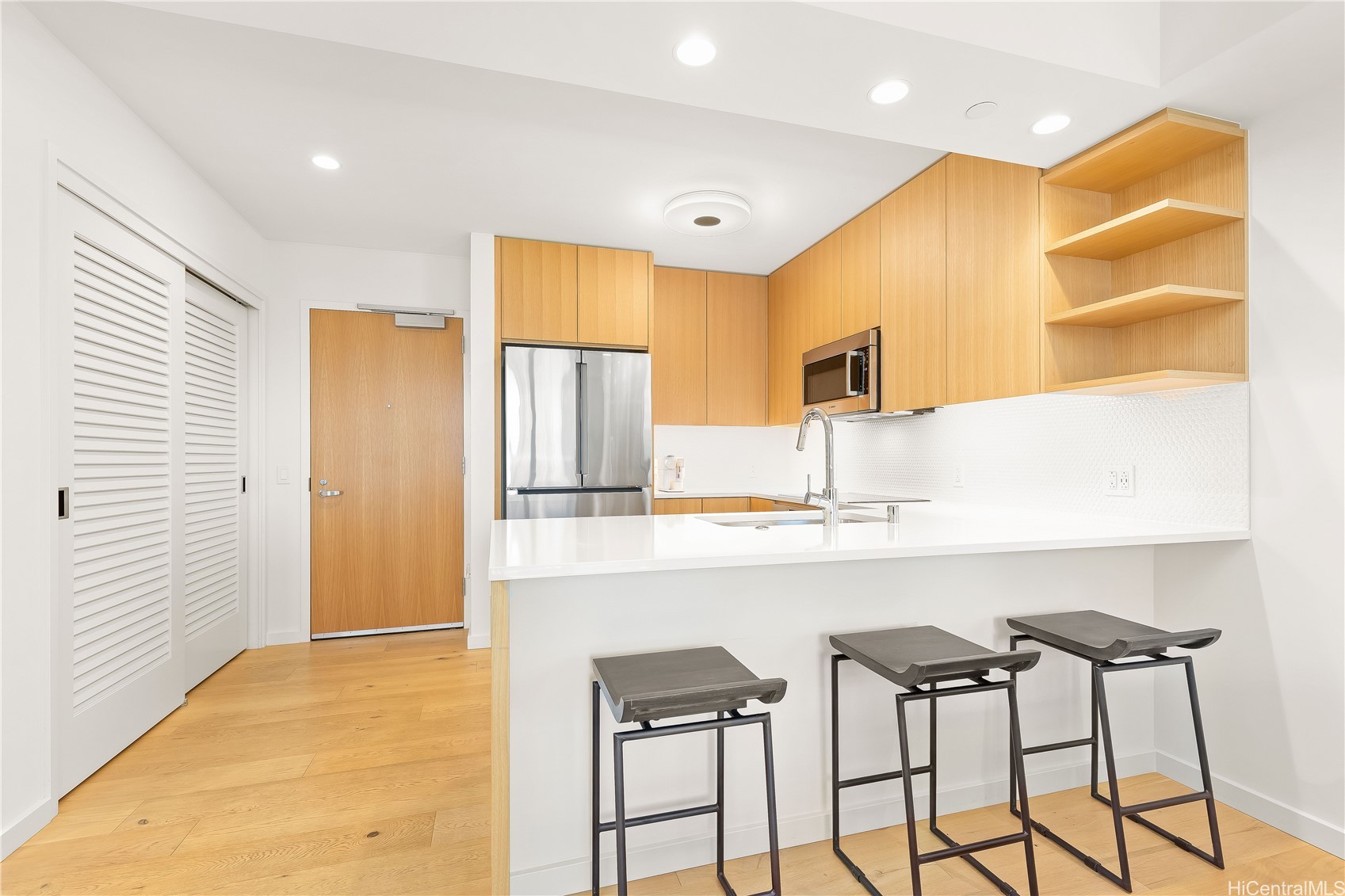 1388 Kapiolani Boulevard 1807