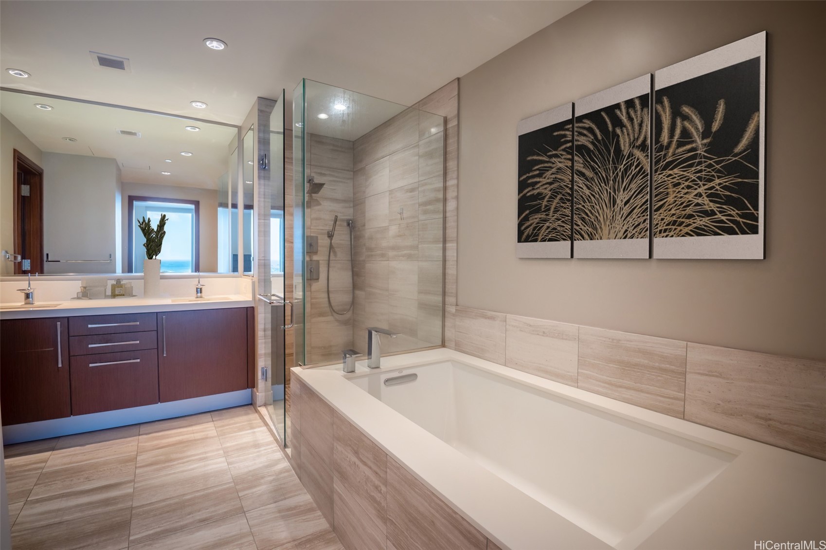 1555 Kapiolani Boulevard 1105