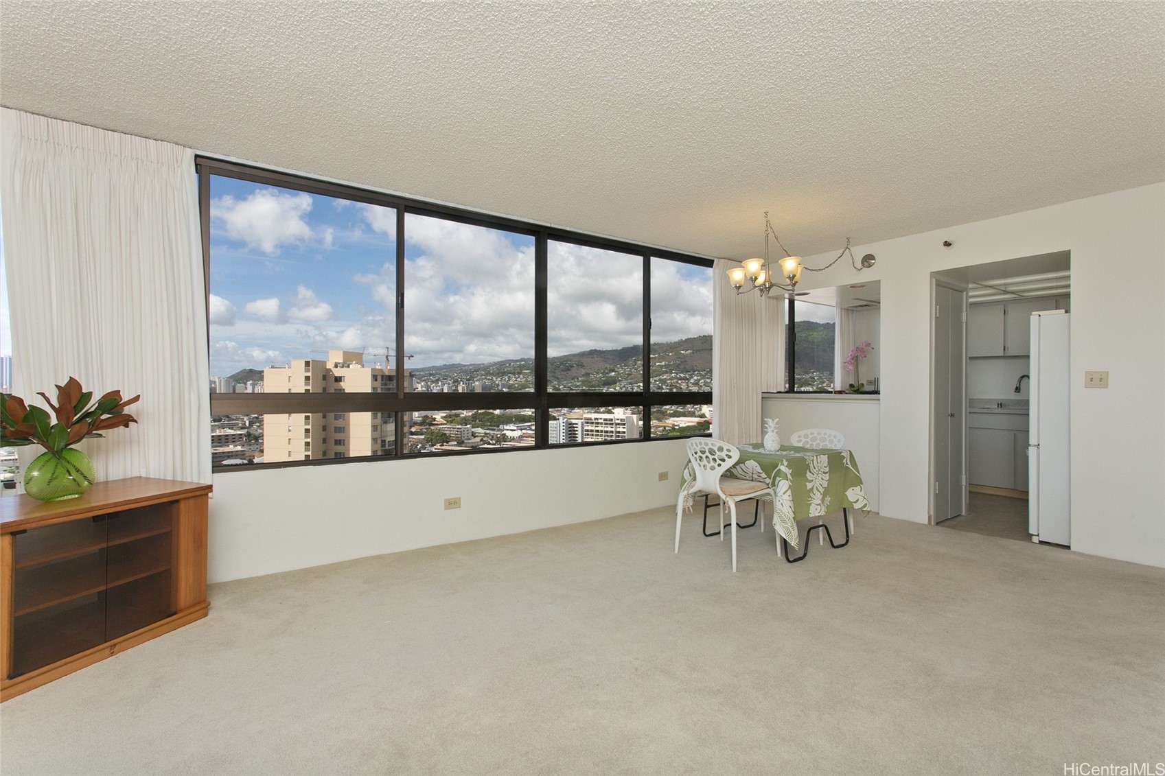2499 Kapiolani Boulevard 2008