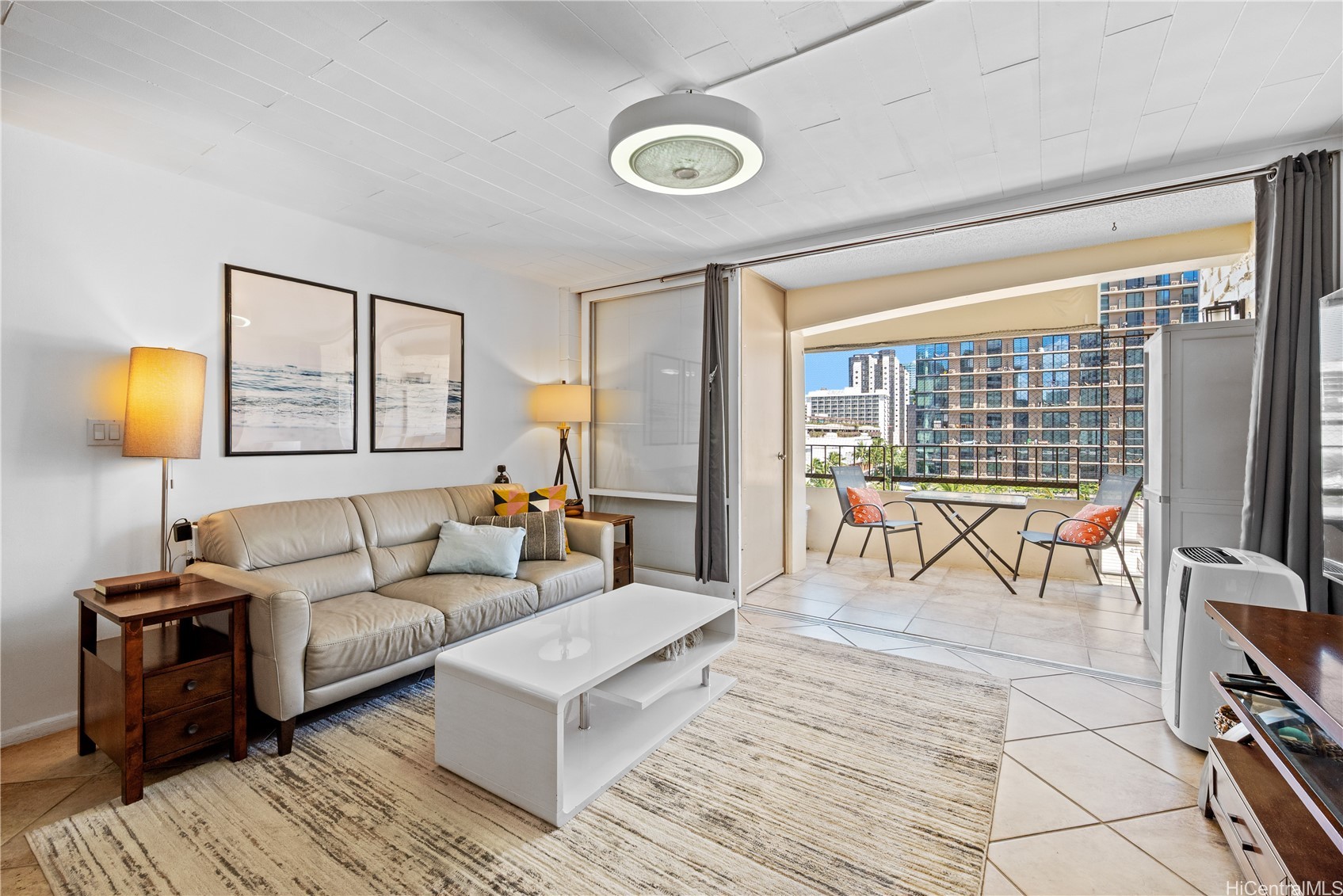 225 Kaiulani Avenue 804