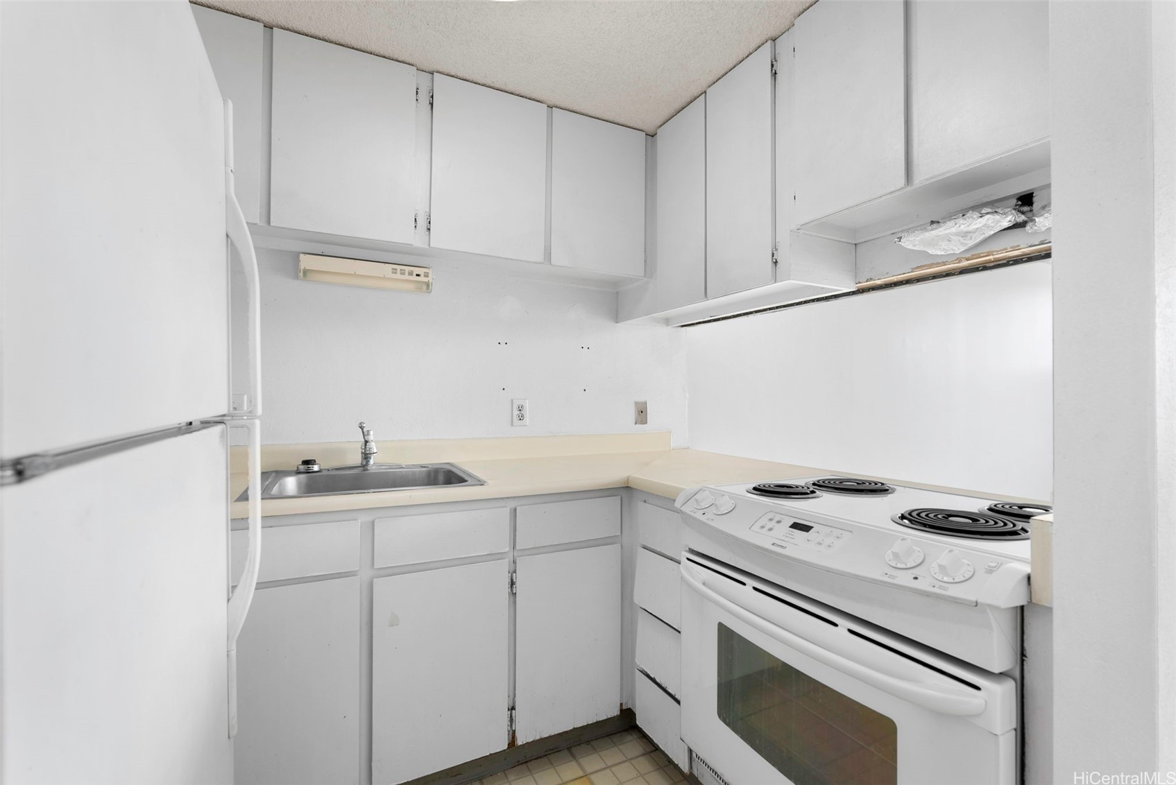 2542 Date Street 901