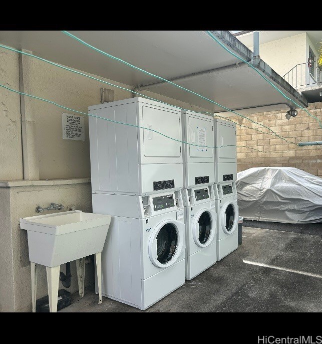 Makiki Winds Apts Condominium