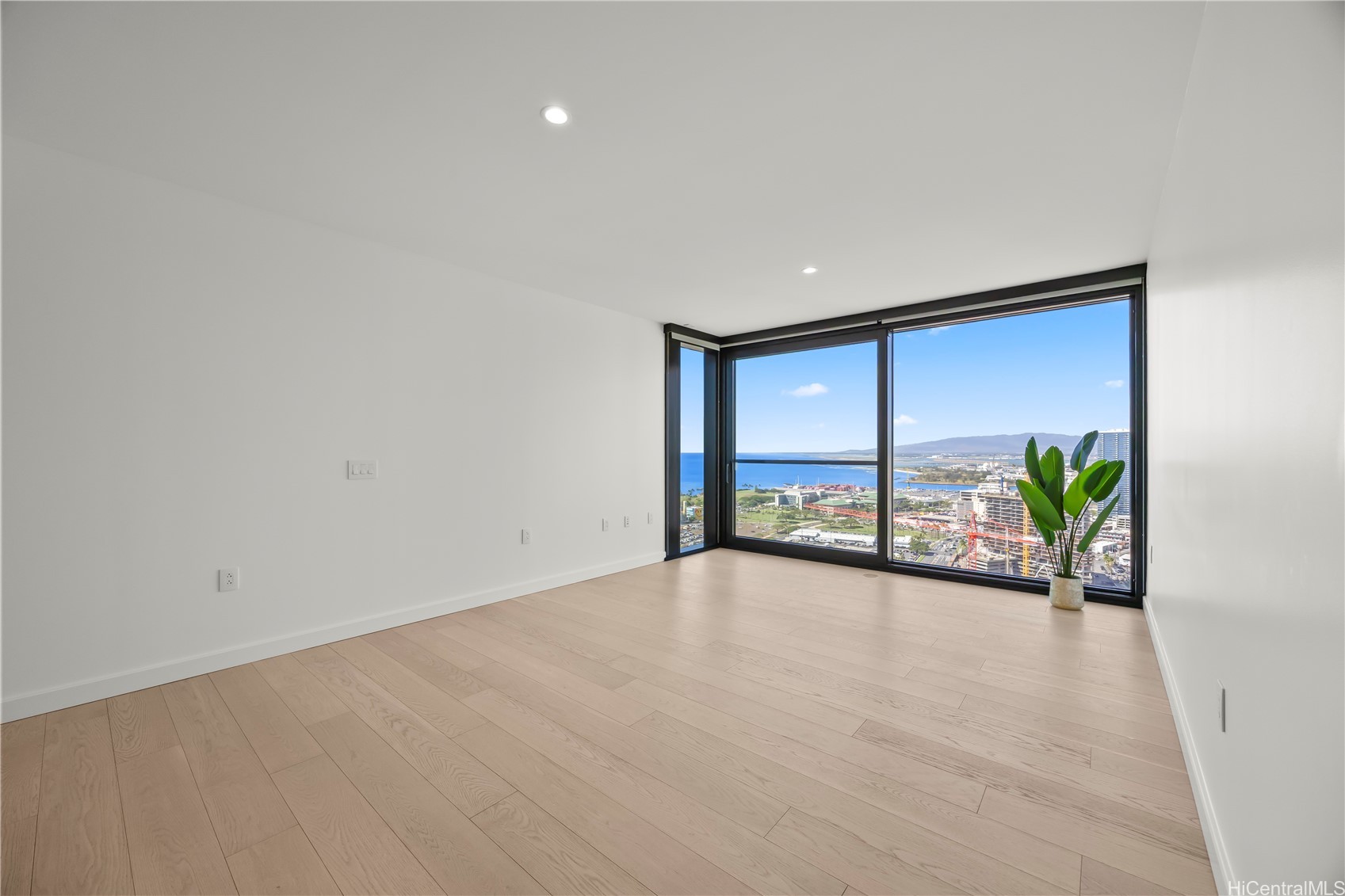 1100 Ala Moana Boulevard 3303