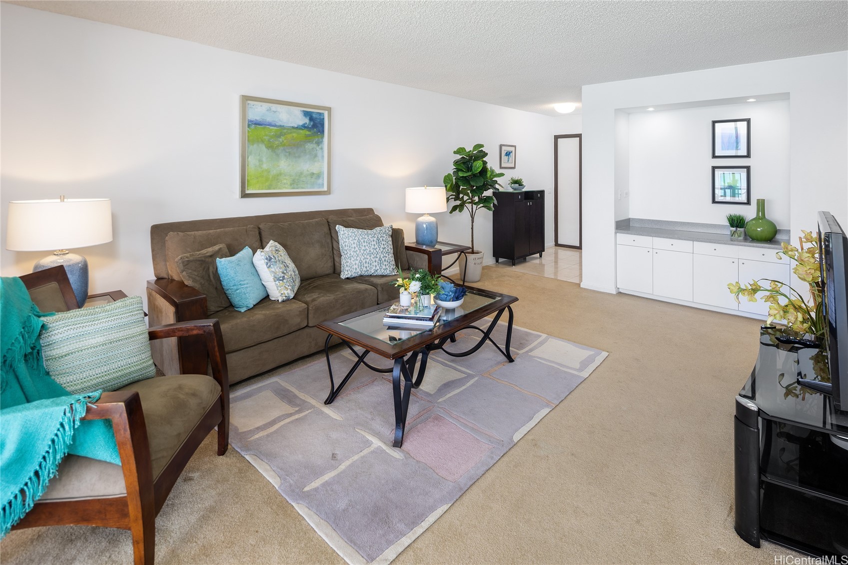 2470 Kalakaua Avenue 2201